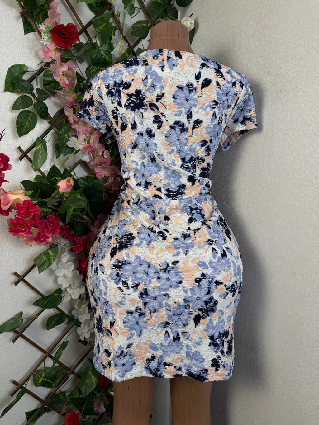 Robe moulante manches courtes imprimée fleurie - Perluna Store