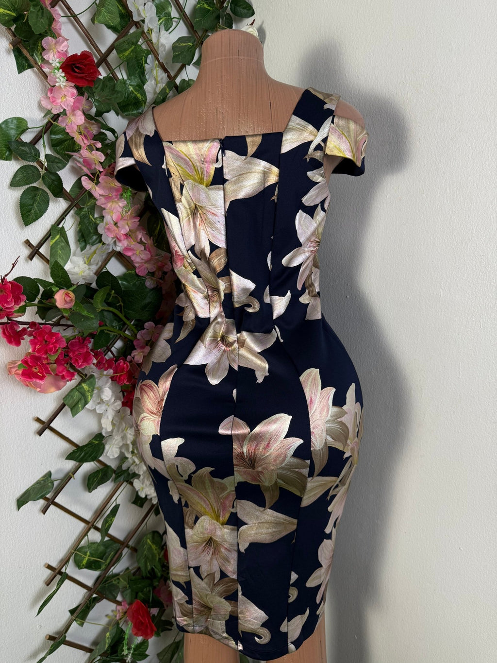 Robe moulante manches courtes imprimée fleurie - Perluna Store