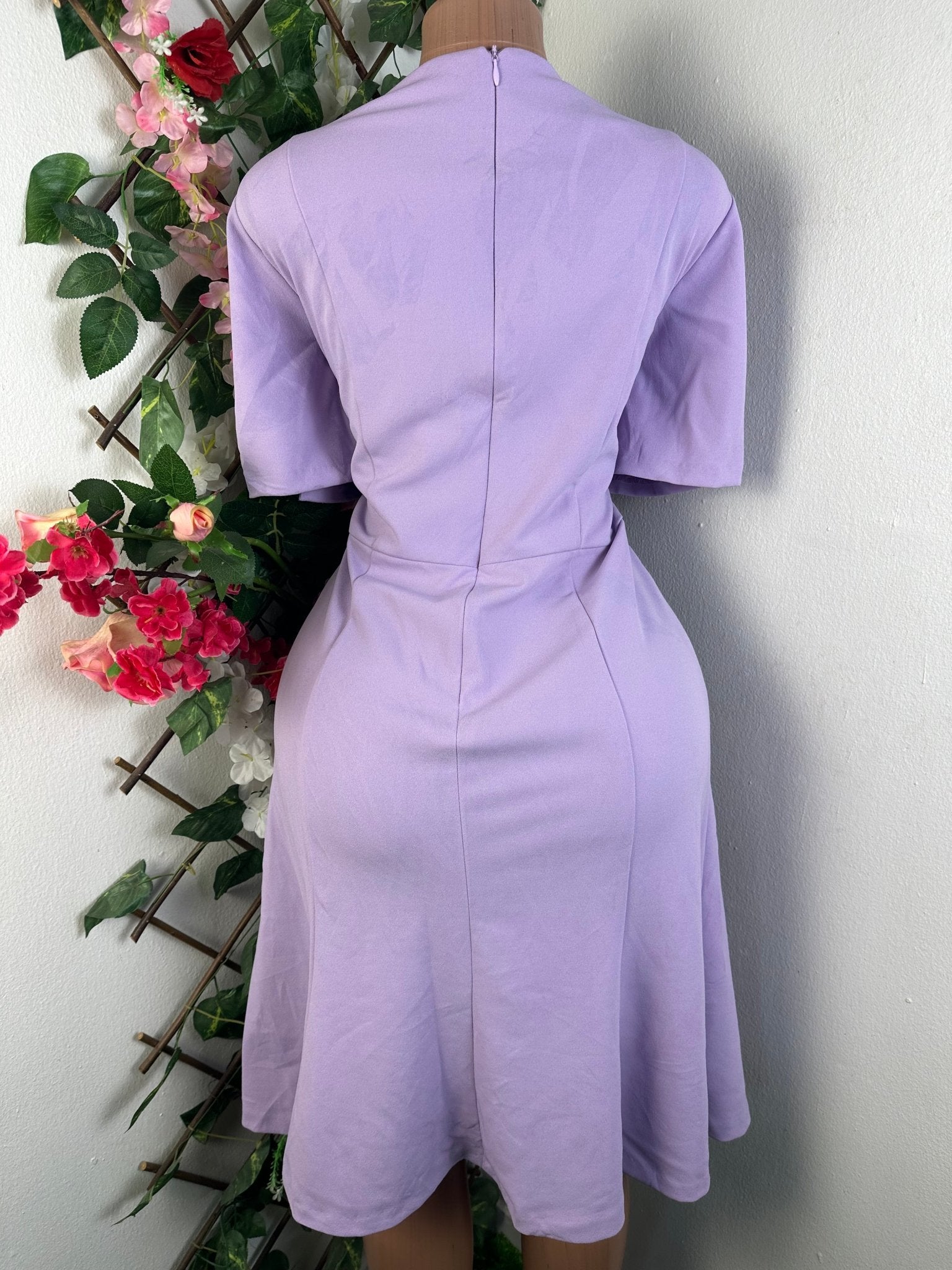 Robe moulante manches courtes - Perluna Store - kinshasa