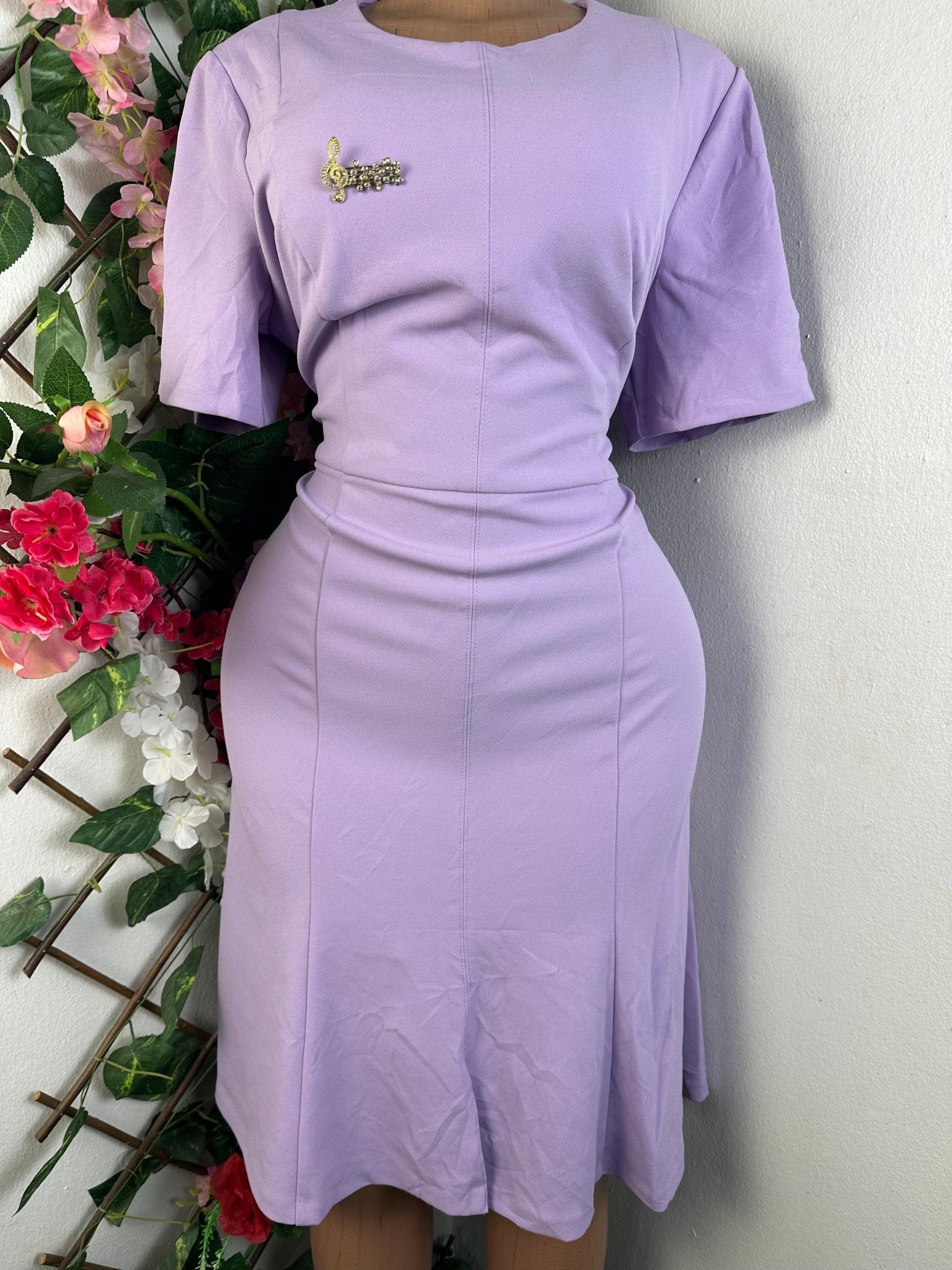 Robe moulante manches courtes - Perluna Store - kinshasa
