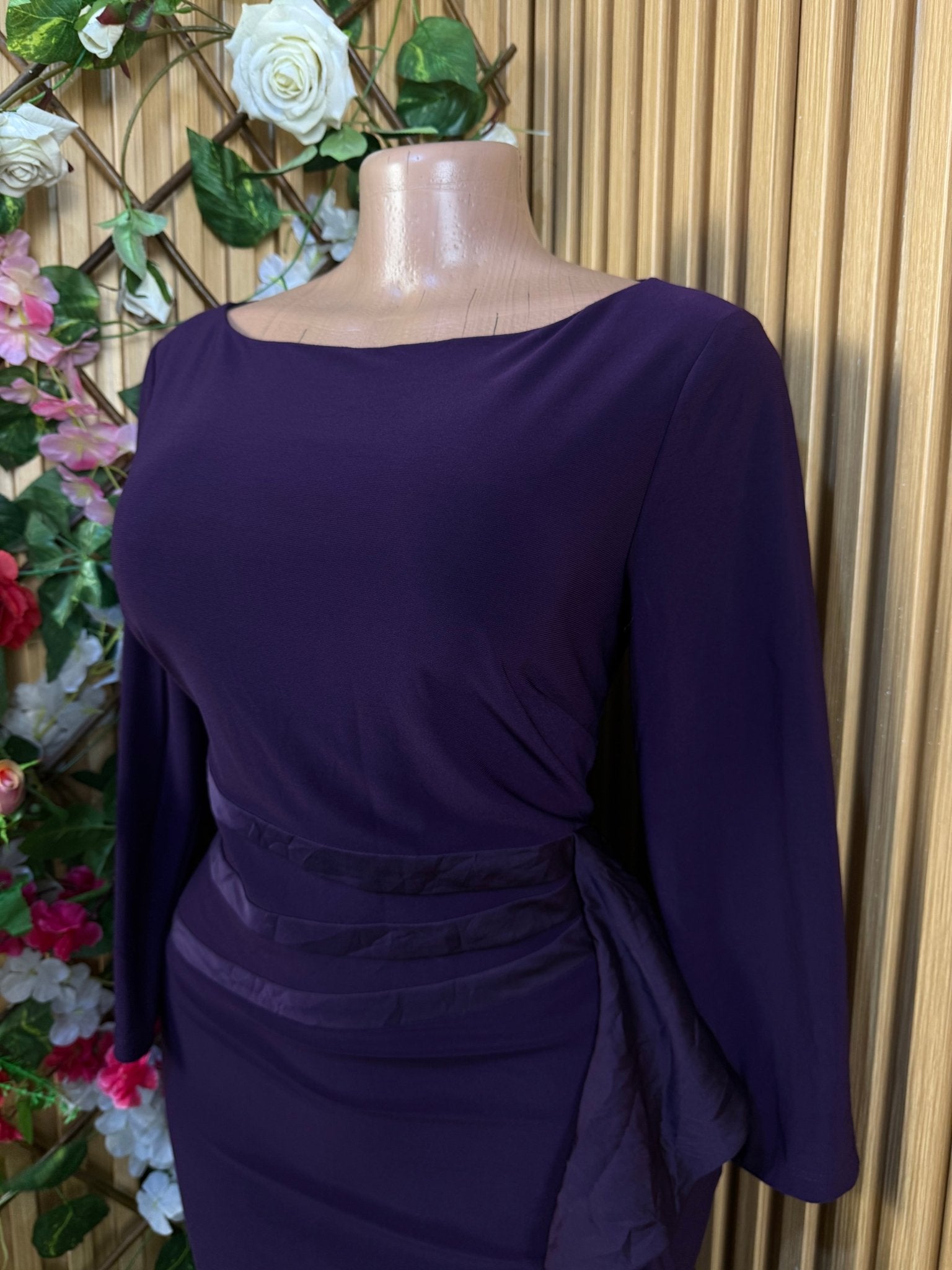 Robe moulante manches décolletée - Perluna Store