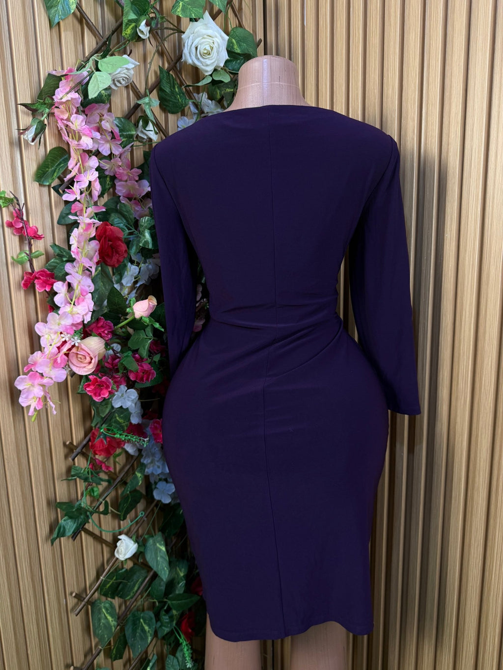 Robe moulante manches décolletée - Perluna Store