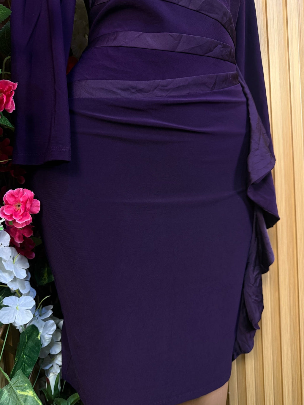 Robe moulante manches décolletée - Perluna Store