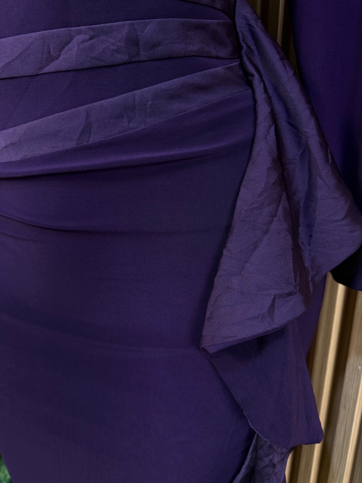 Robe moulante manches décolletée - Perluna Store