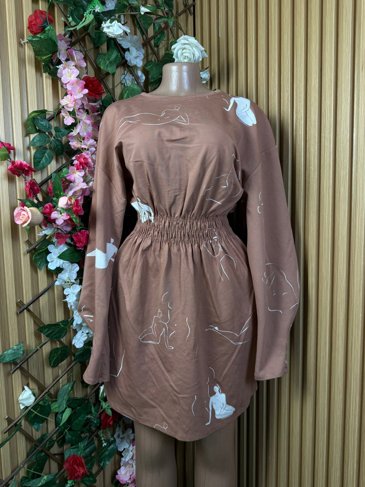 Robe moulante manches longues ceintrée - Perluna Store - kinshasa