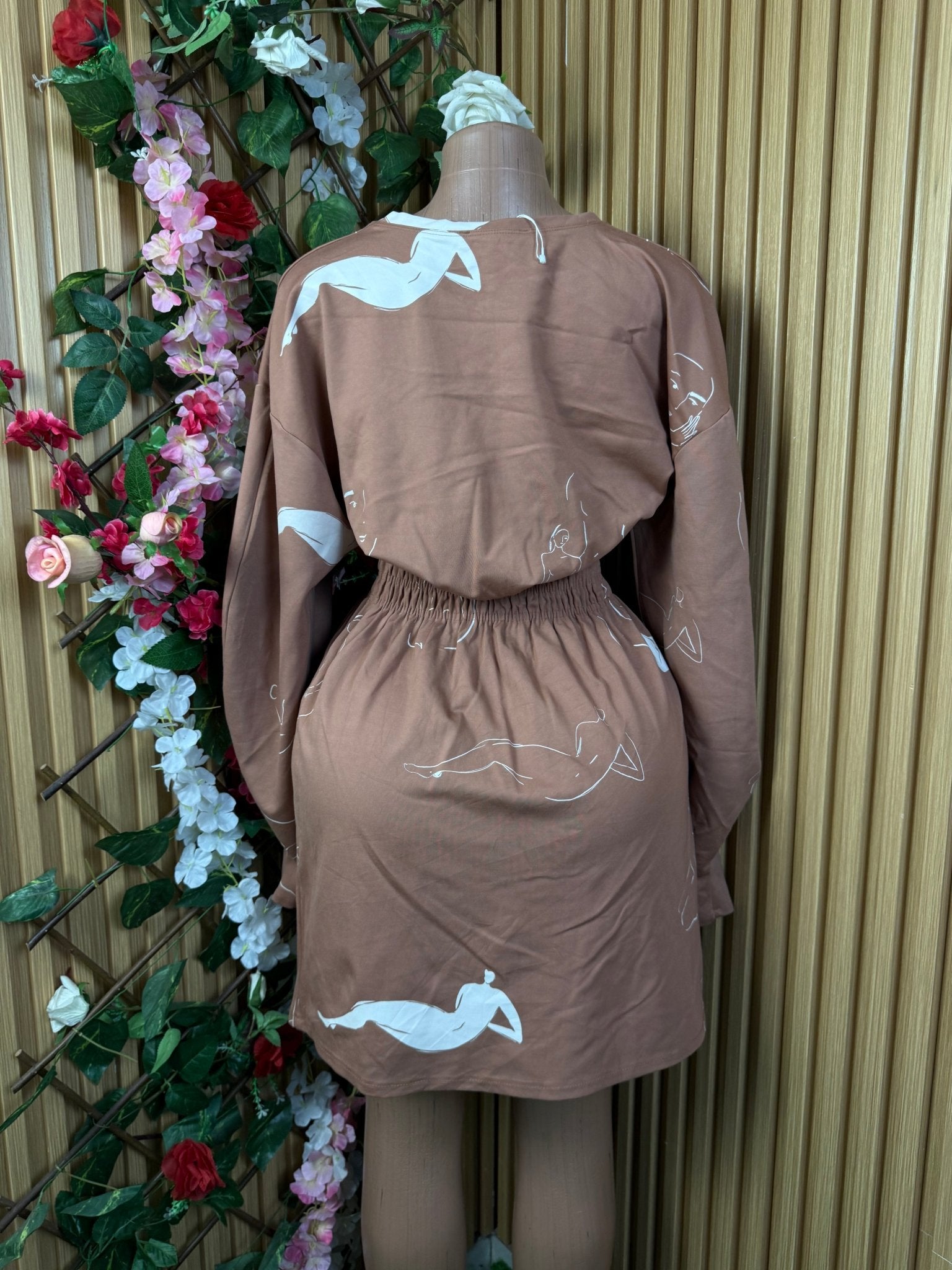 Robe moulante manches longues ceintrée - Perluna Store