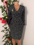 Robe moulante manches longues col V - Perluna Store
