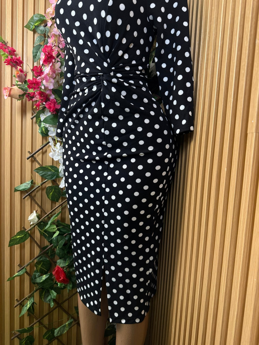 Robe moulante manches longues décollectée - Perluna Store