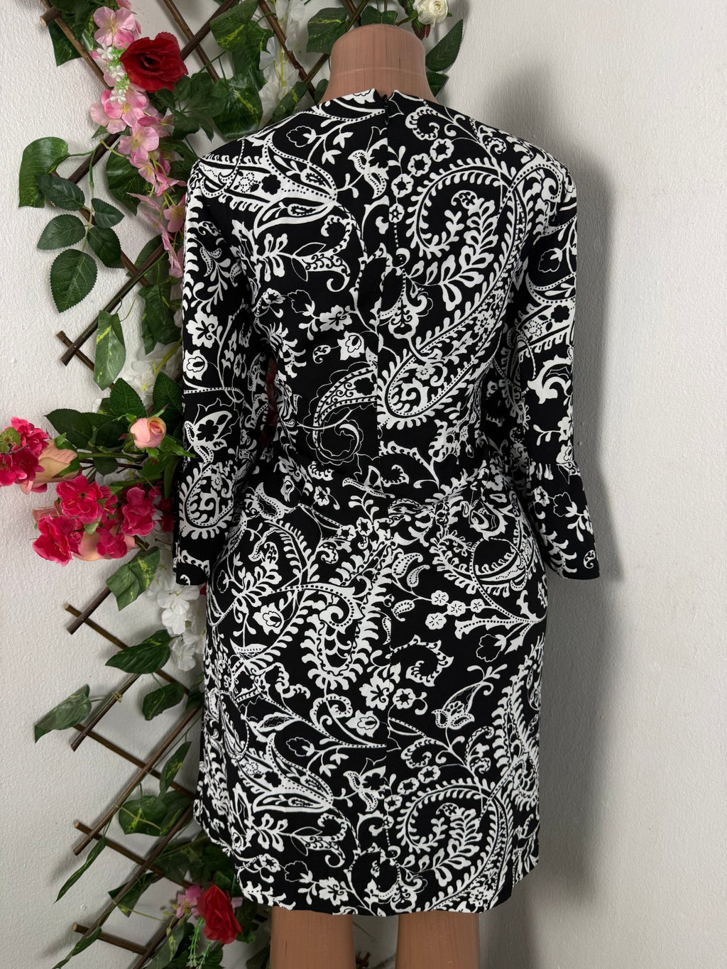 Robe moulante manches longues décollecteé - Perluna Store
