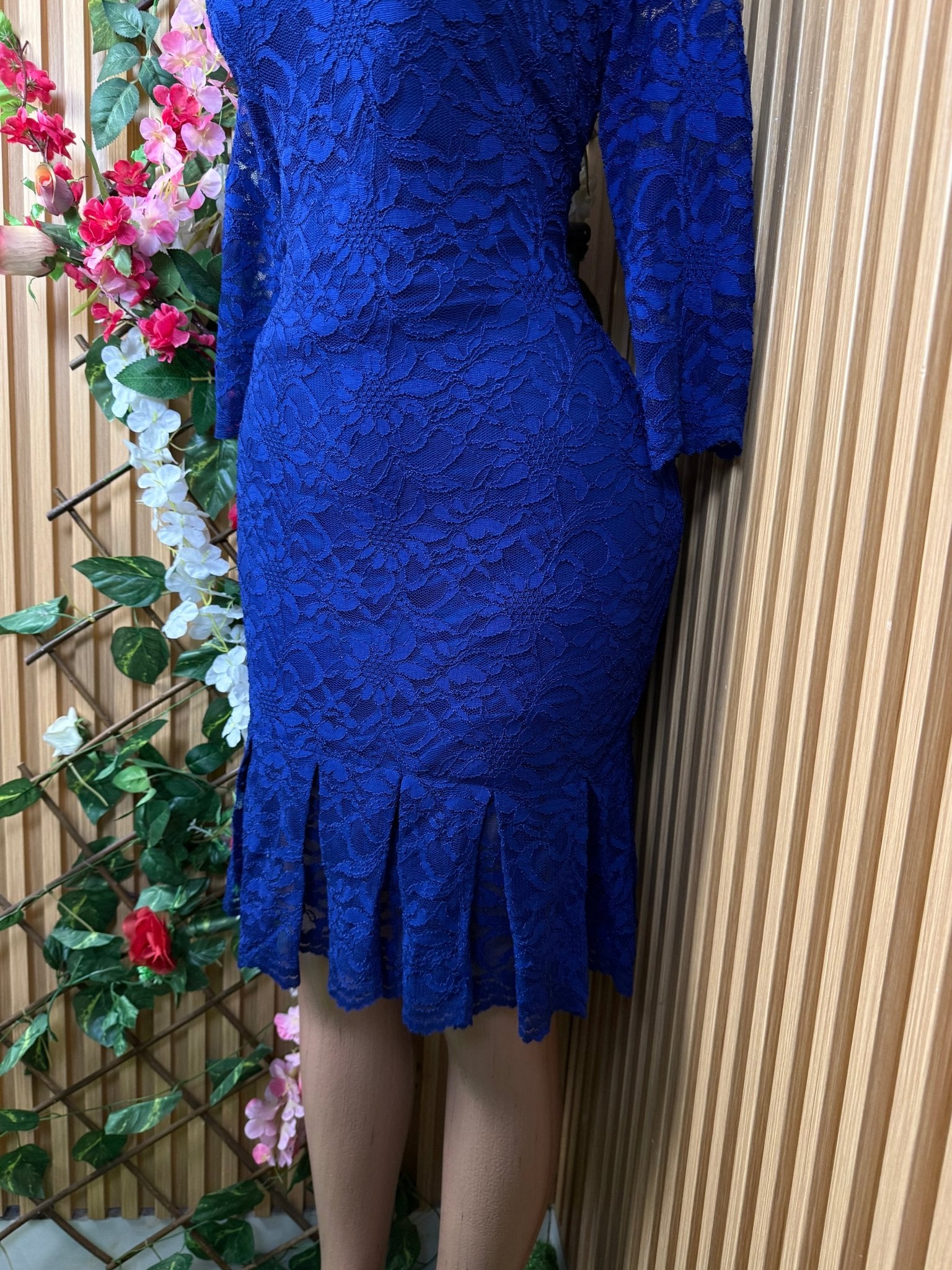 Robe moulante manches longues décollectée - Perluna Store