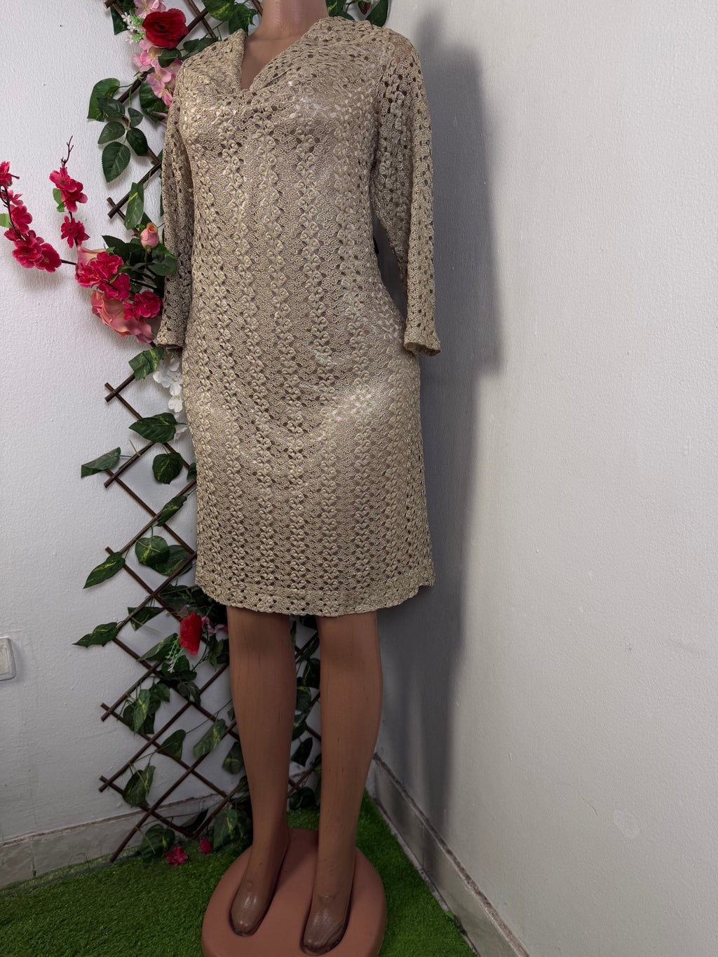 Robe moulante manches longues décollectée - Perluna Store - kinshasa