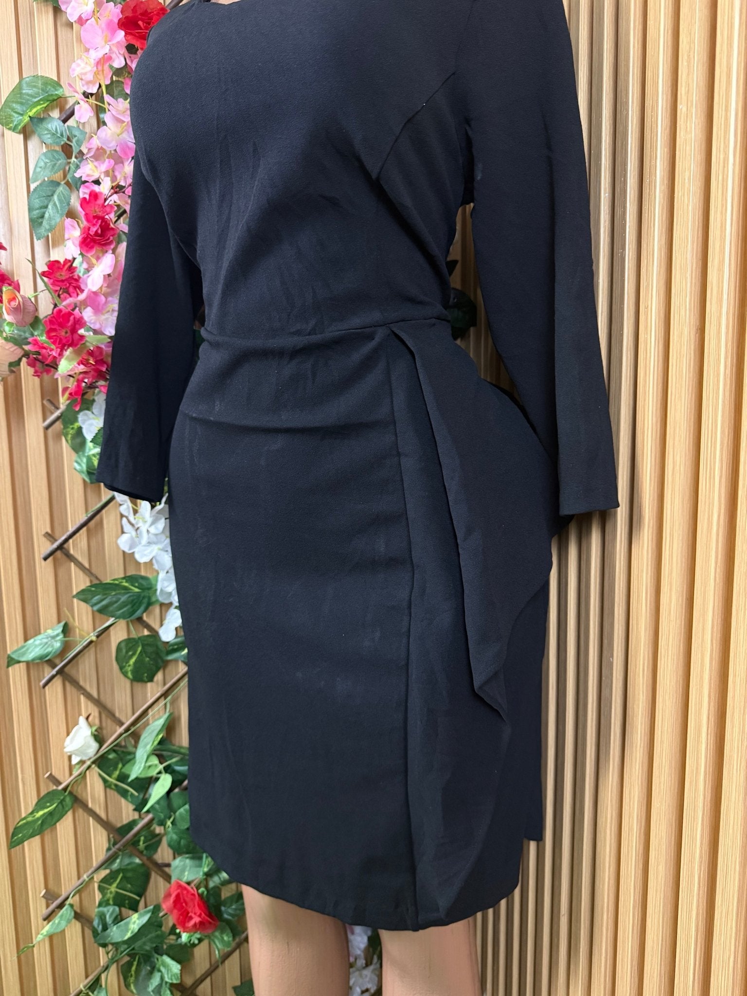 Robe moulante manches longues décollectée - Perluna Store