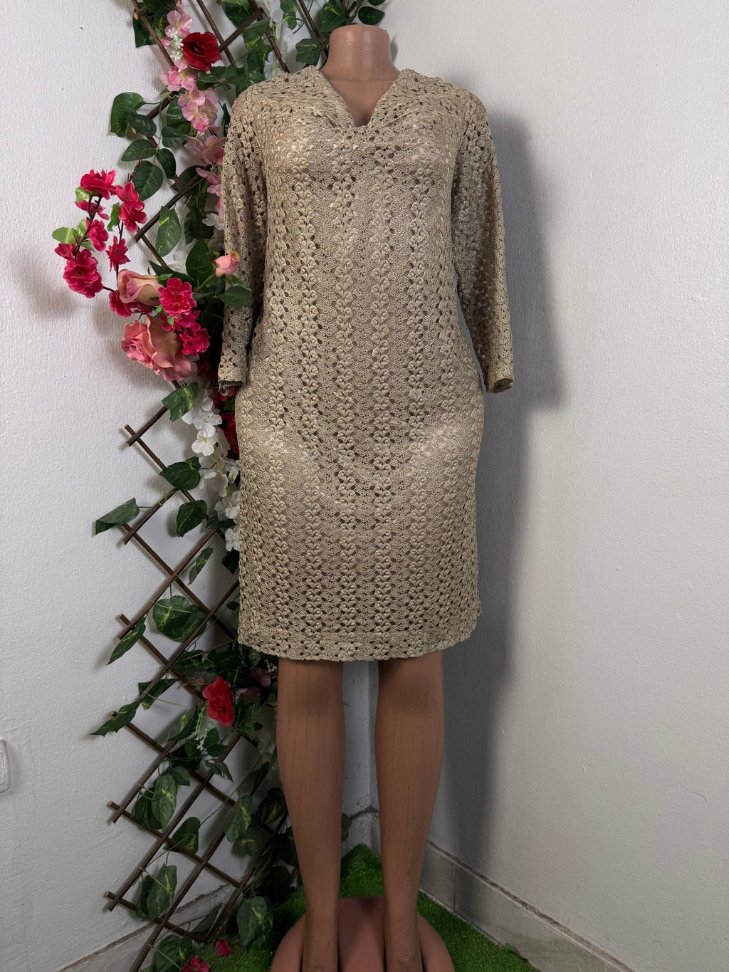 Robe moulante manches longues décollectée - Perluna Store - kinshasa