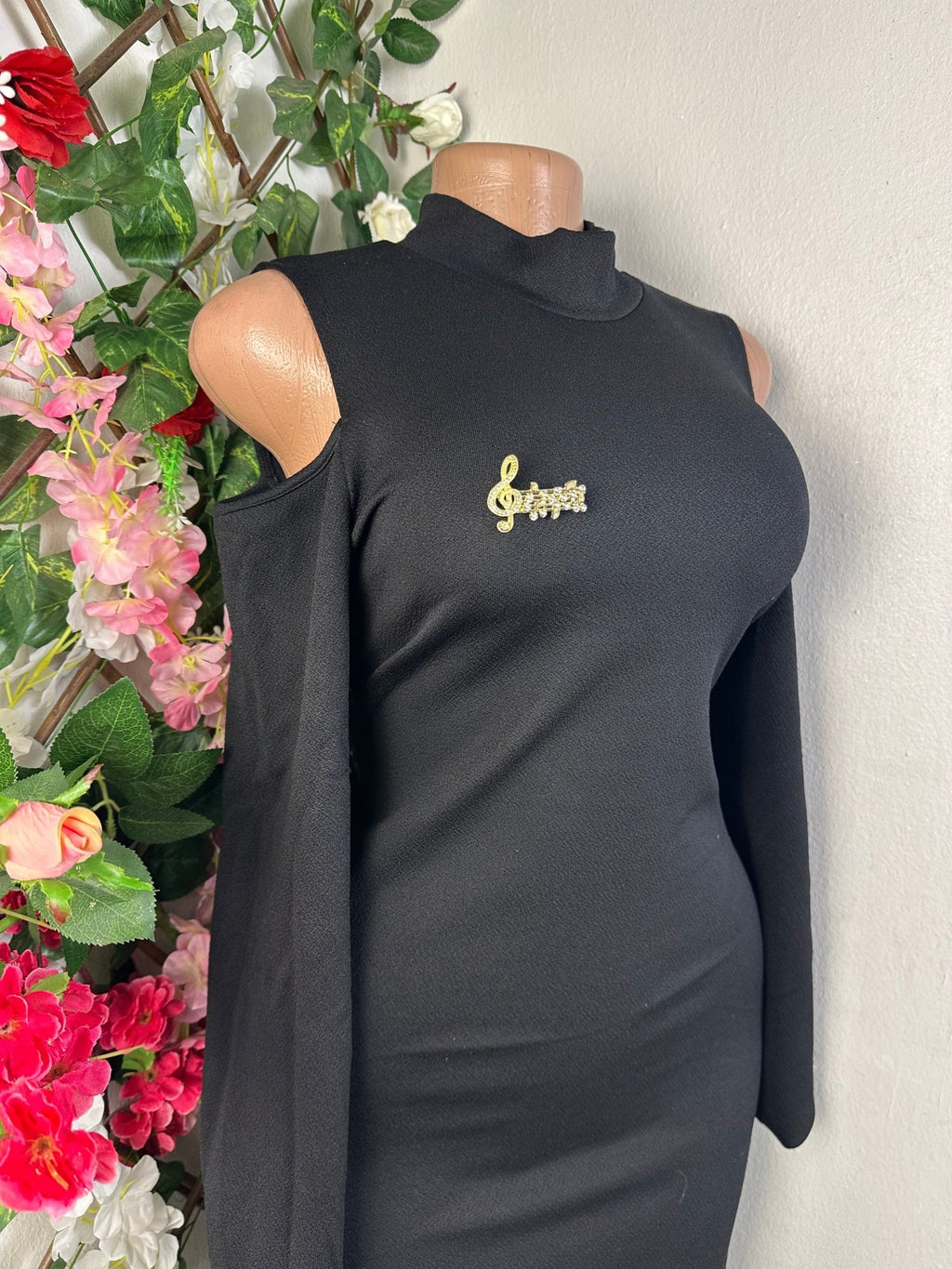 Robe moulante manches longues dénudée - Perluna Store - kinshasa