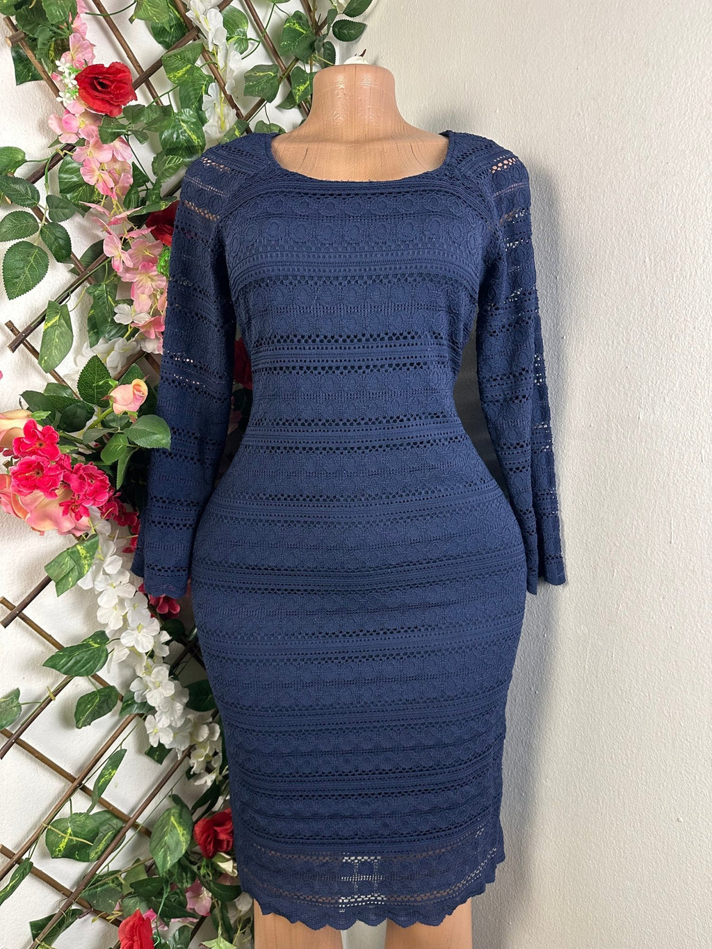 Robe moulante manches longues imprimée dentelle - Perluna Store