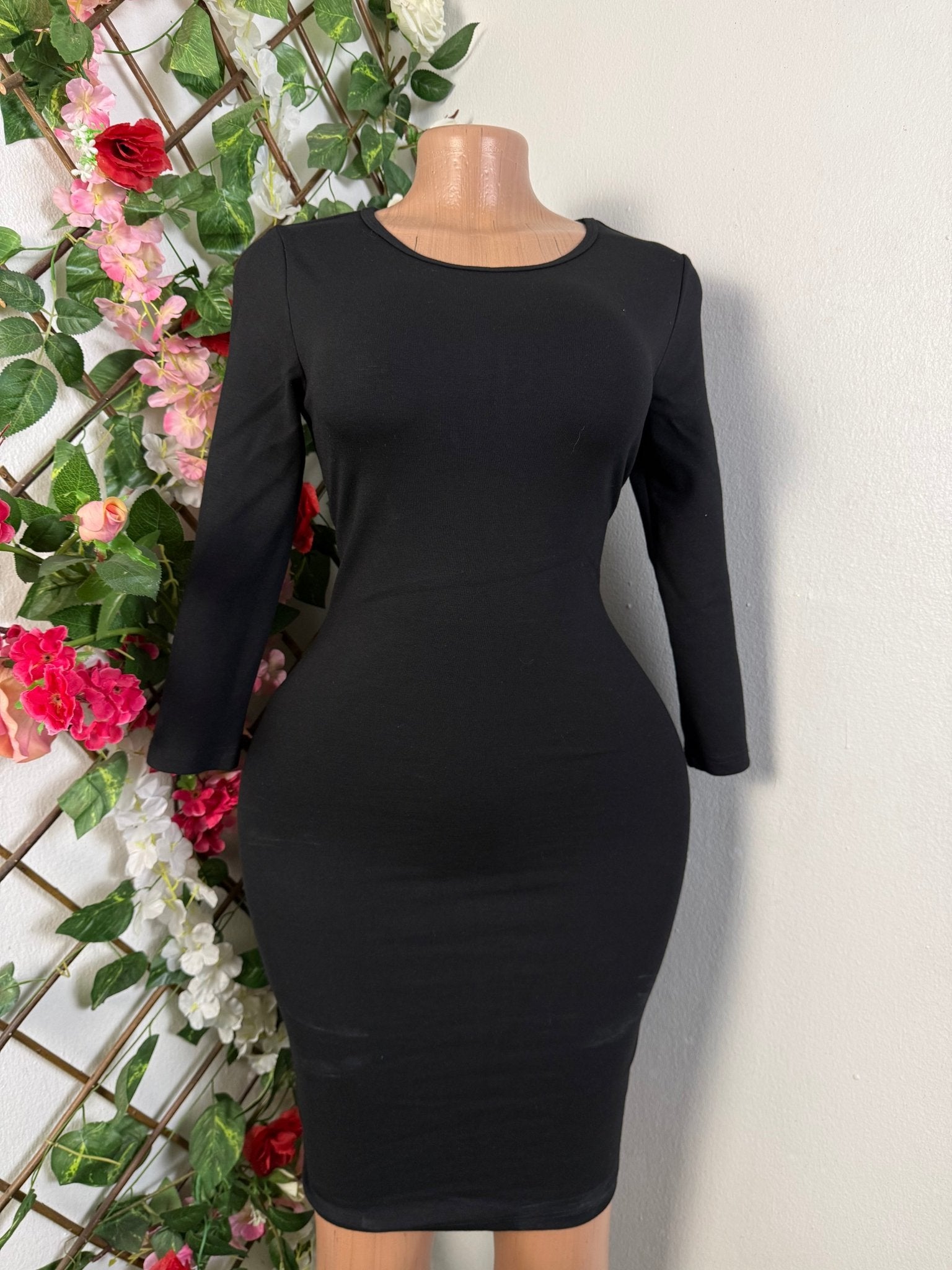 Robe moulante manches longues - Perluna Store - kinshasa