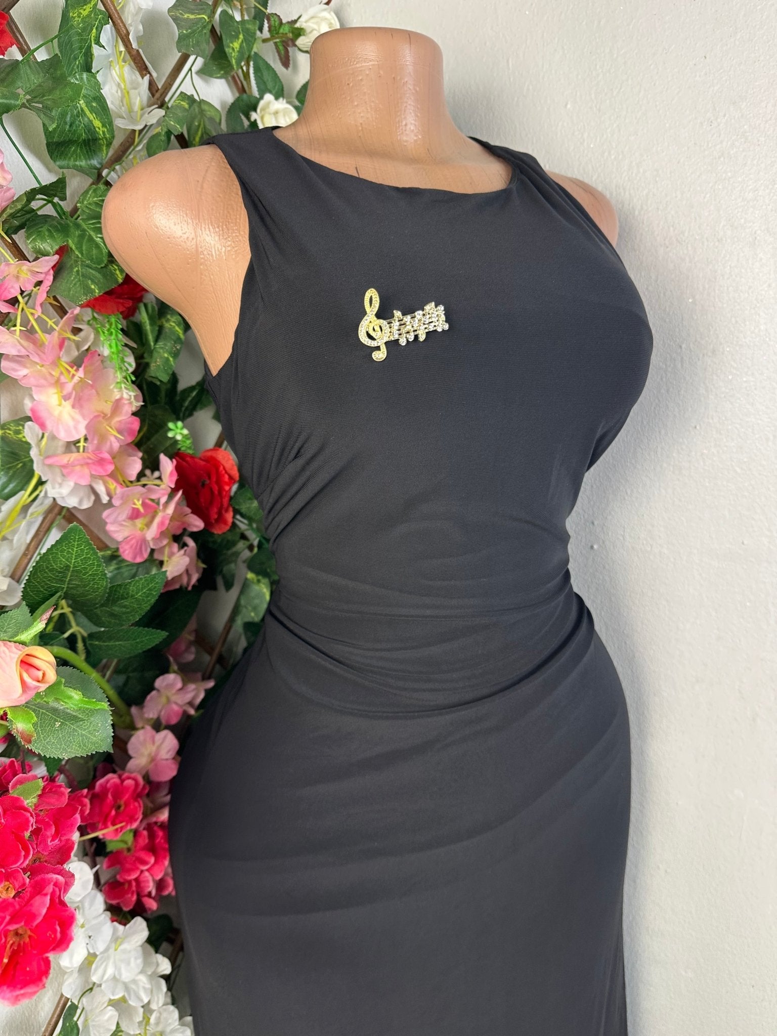 Robe moulante mi - longue à fine bretelle - Perluna Store - kinshasa