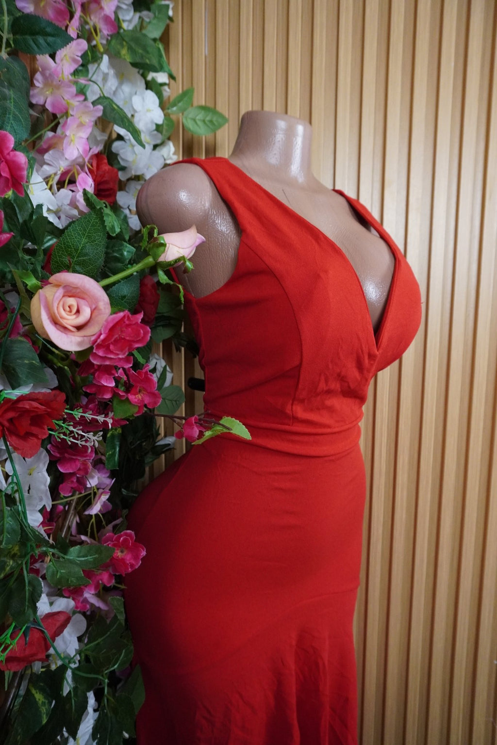 Robe moulante mi-longue à fines bretelles plissée-M - Perluna Store