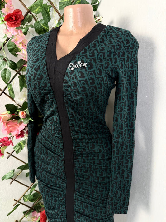 Robe moulante mi longue a longue manche - Perluna Store - kinshasa