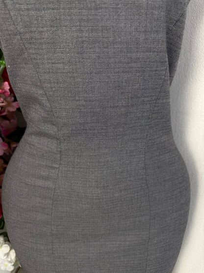 Robe moulante mi longue sans manche - Perluna Store - kinshasa