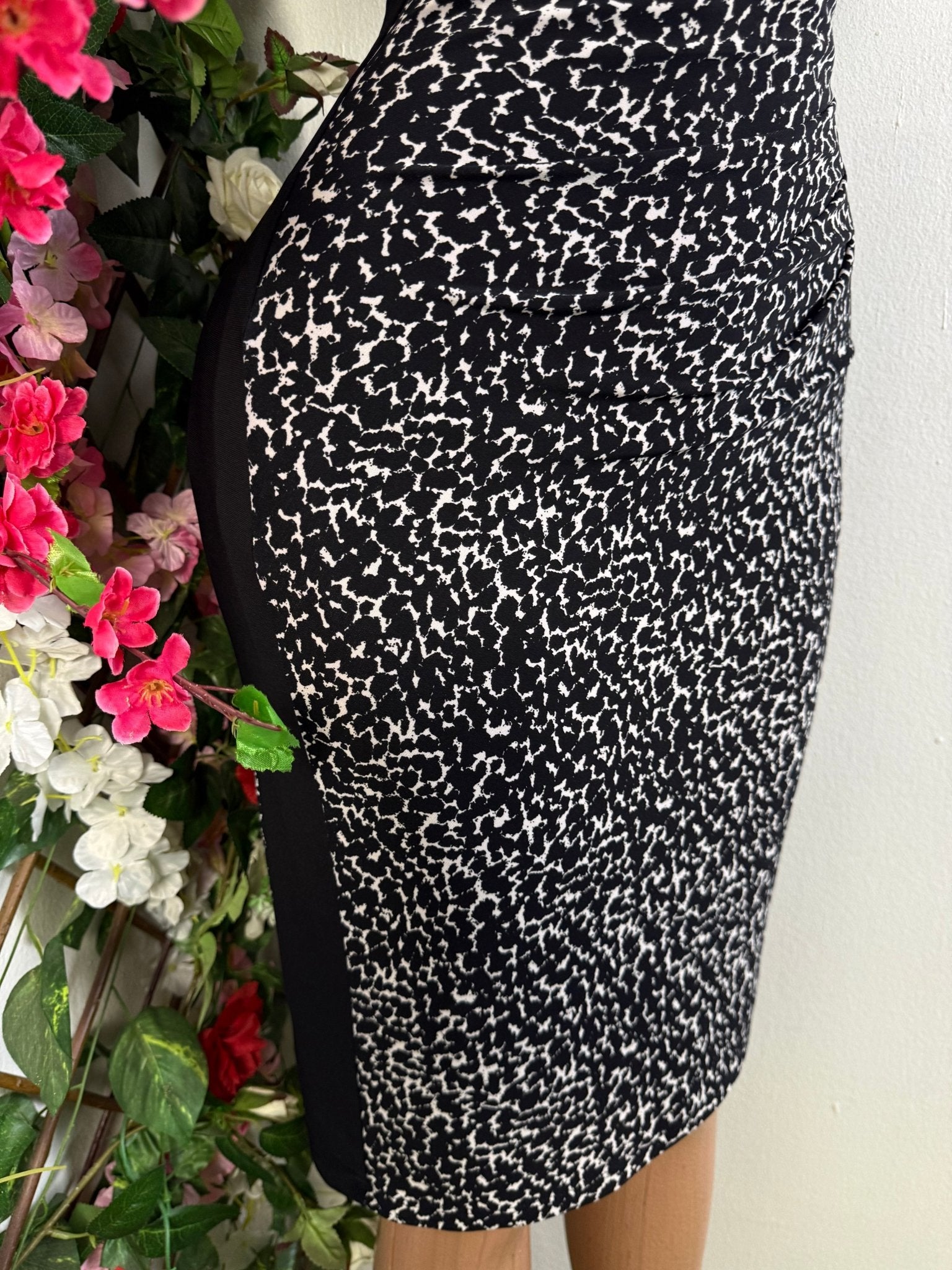 Robe moulante motif léopard - Perluna Store
