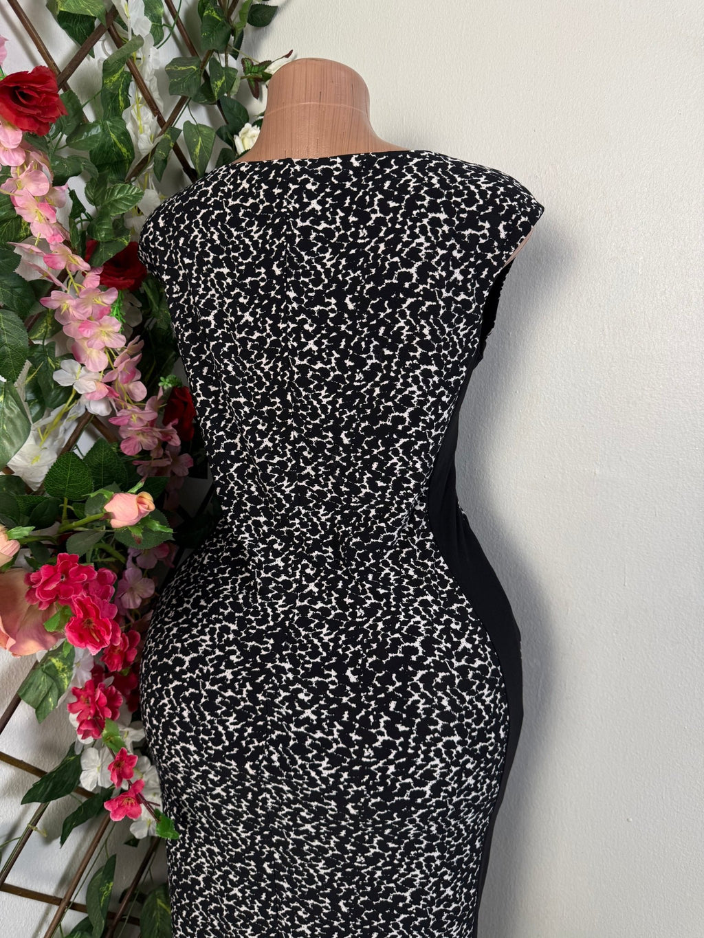 Robe moulante motif léopard - Perluna Store