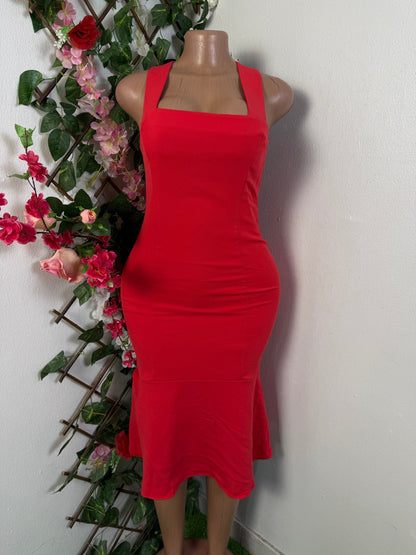 Robe moulante sans manche a ourlet - Perluna Store - kinshasa