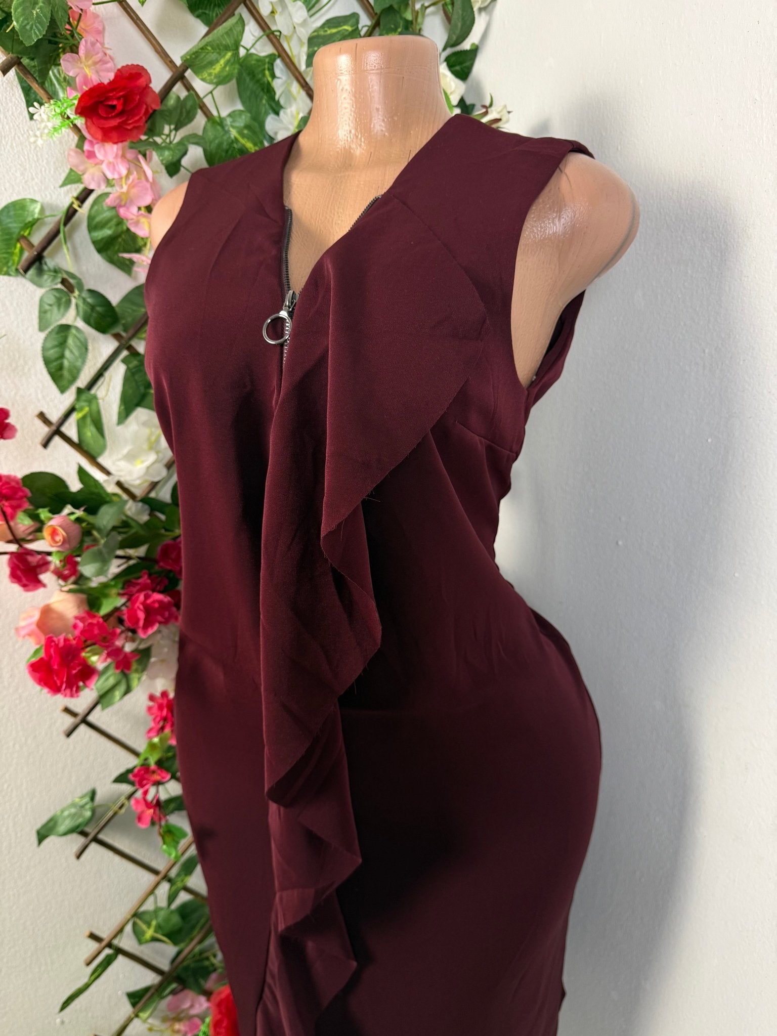 Robe moulante sans manche fermeture eclaire - Perluna Store - kinshasa