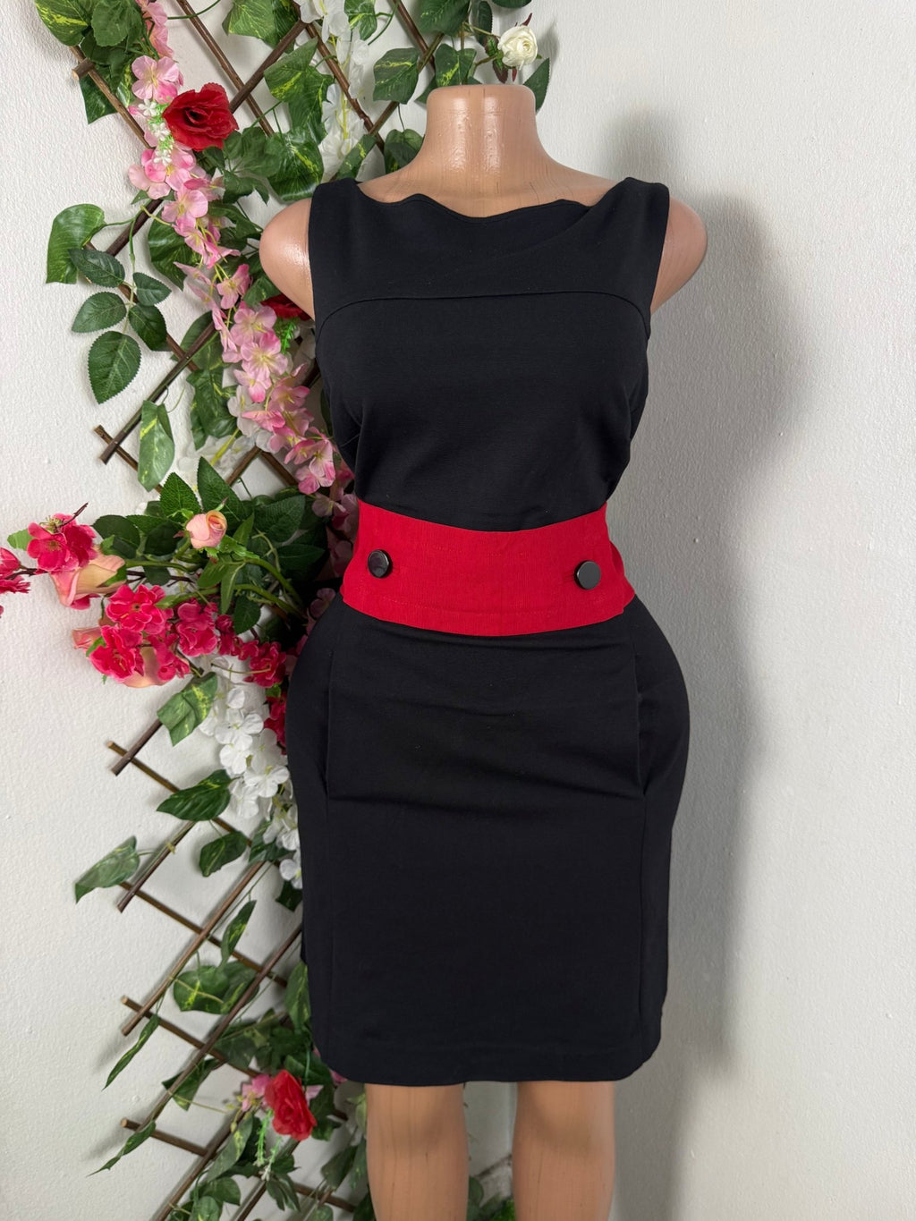 Robe moulante sans manches ceintrée-M - Perluna Store