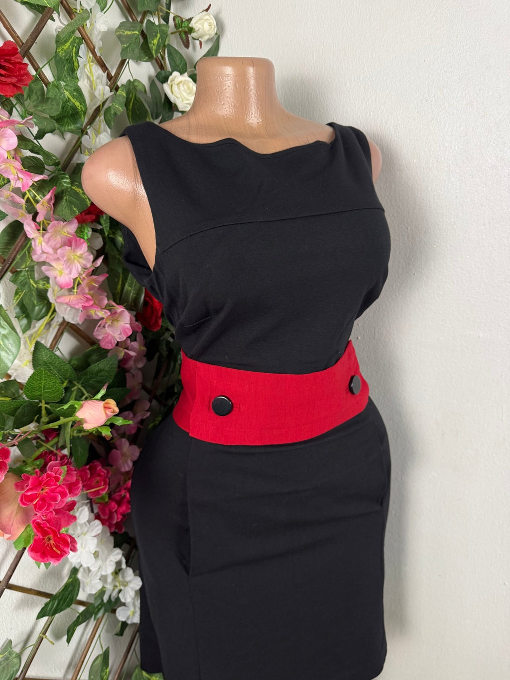 Robe moulante sans manches ceintrée-M - Perluna Store