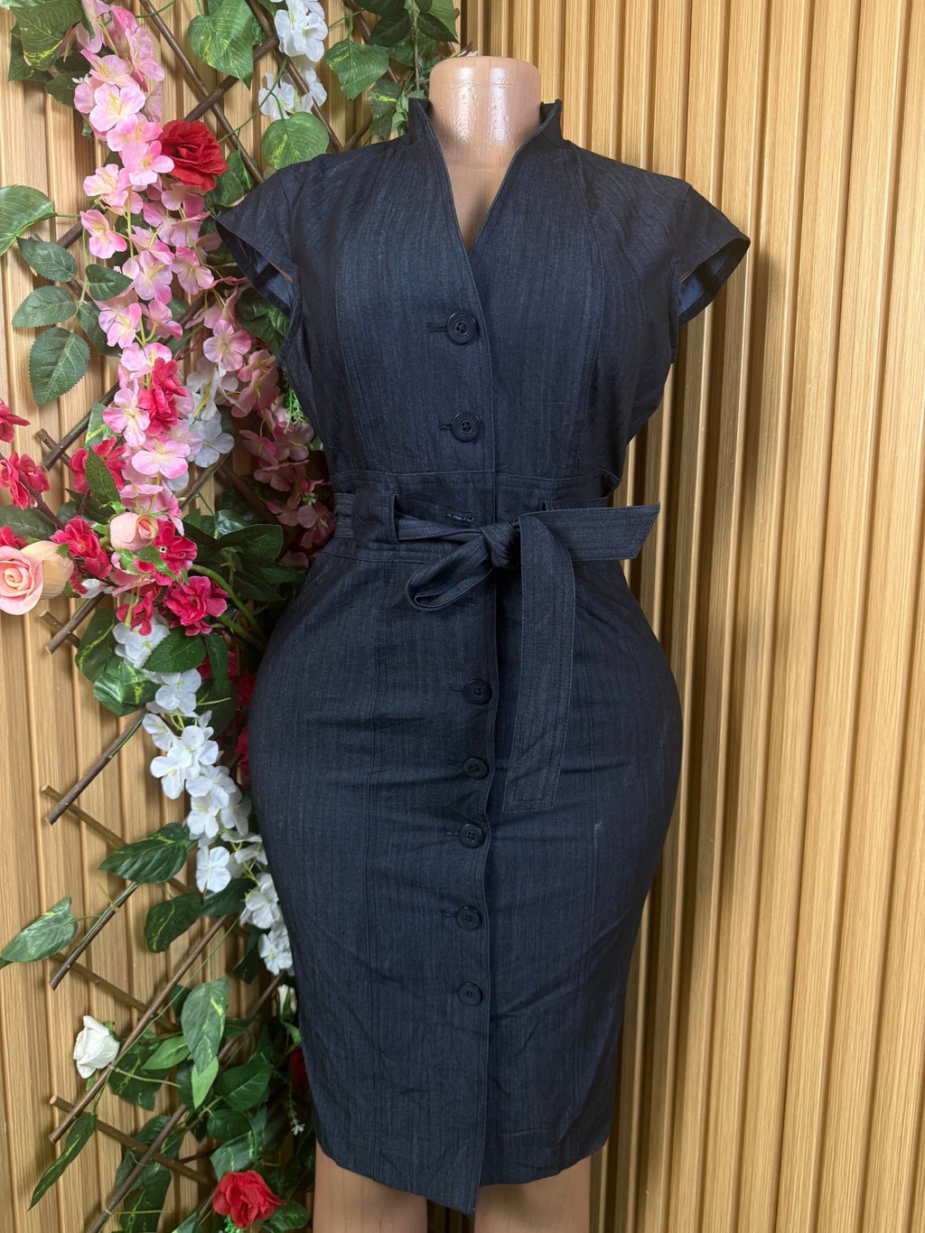 Robe moulante sans manches ceintrée - Perluna Store