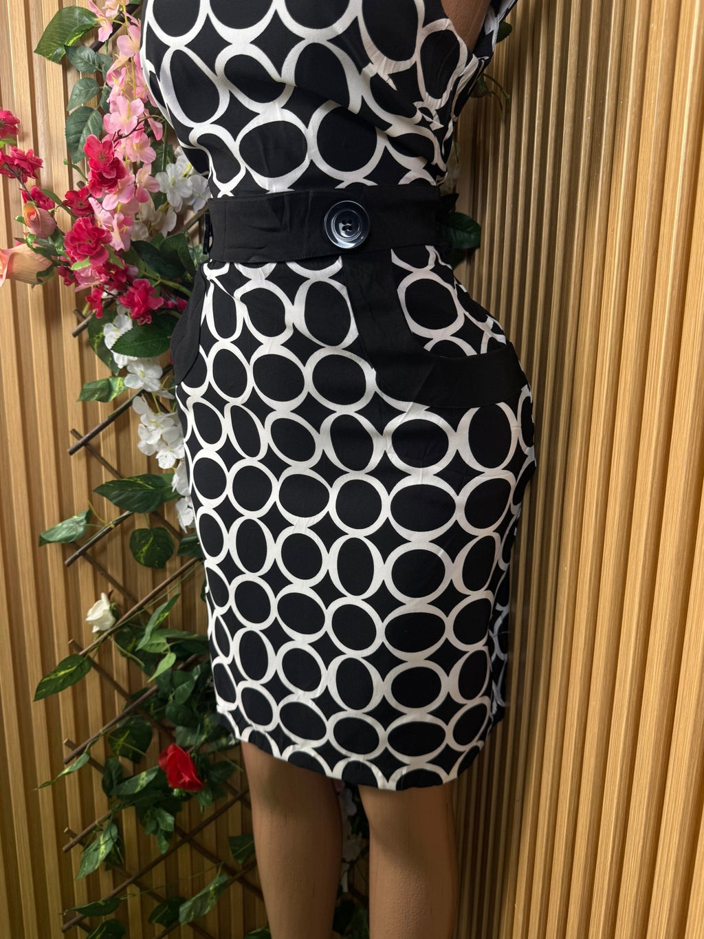 Robe moulante sans manches ceintrée - Perluna Store
