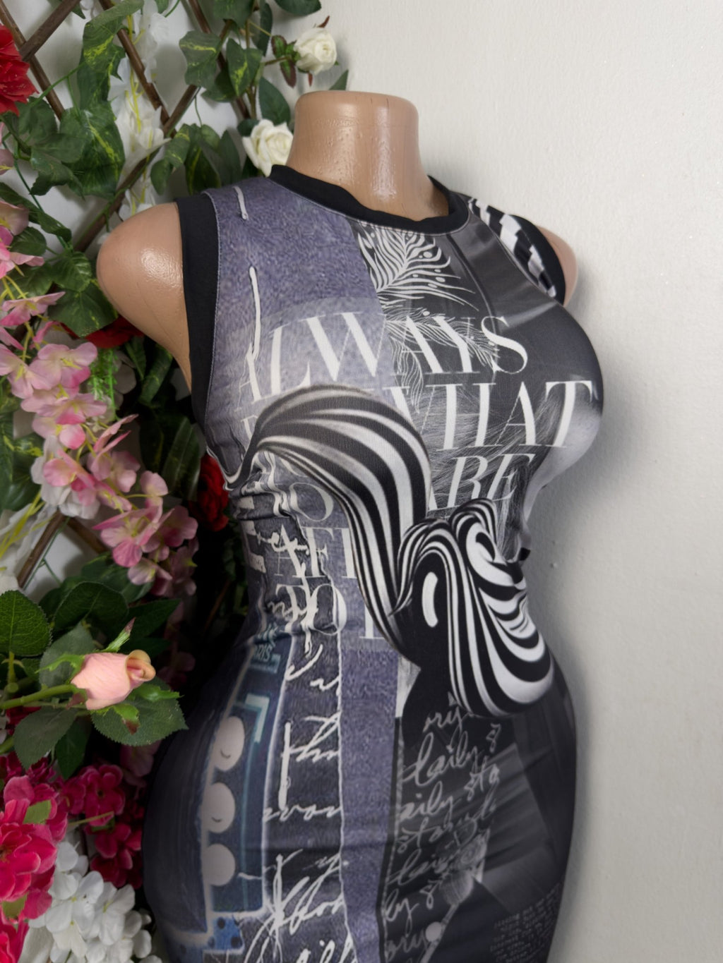 Robe moulante sans manches deapée - Perluna Store
