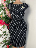 Robe moulante sans manches décollectée - Perluna Store