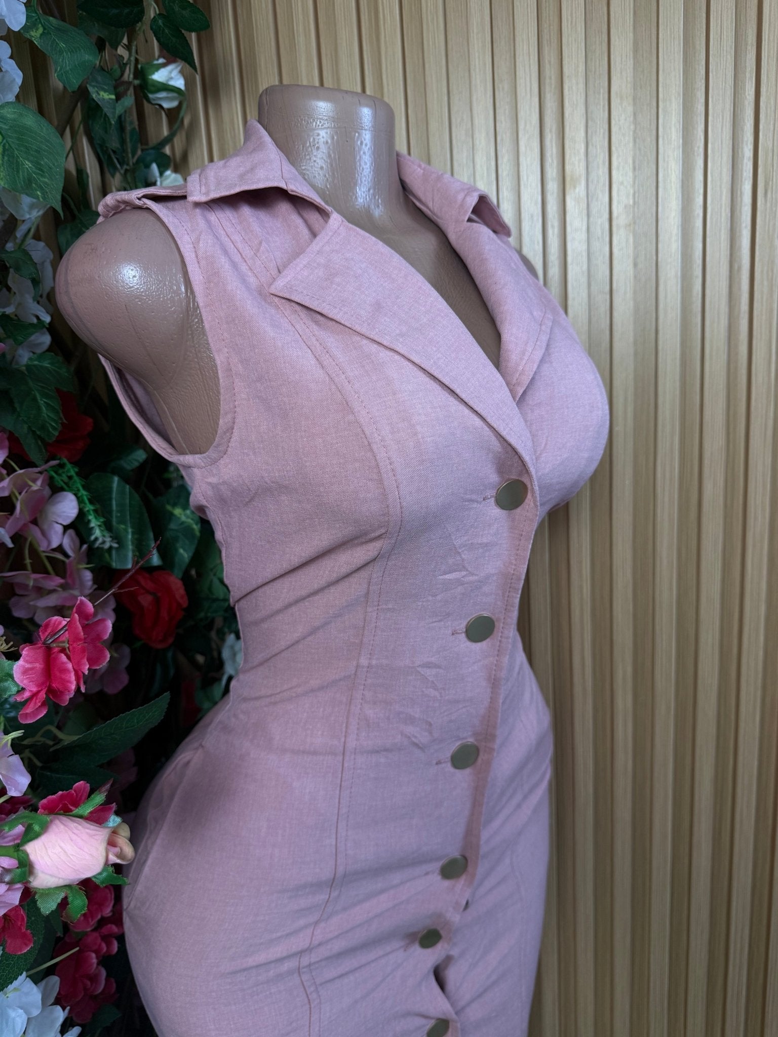 Robe moulante sans manches décolléctée - Perluna Store