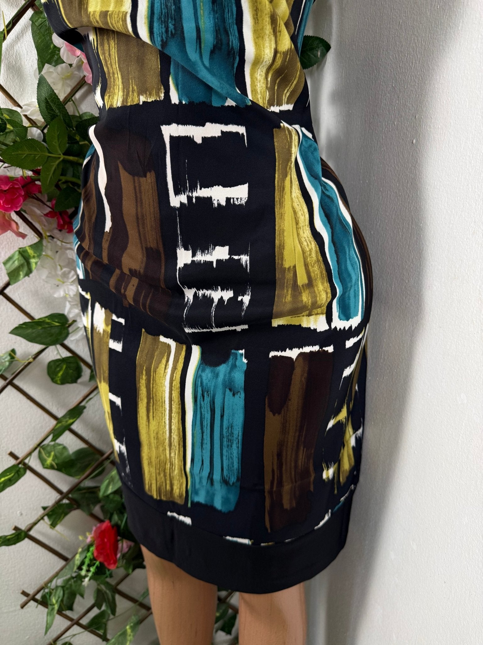 Robe moulante sans manches décollectée - Perluna Store