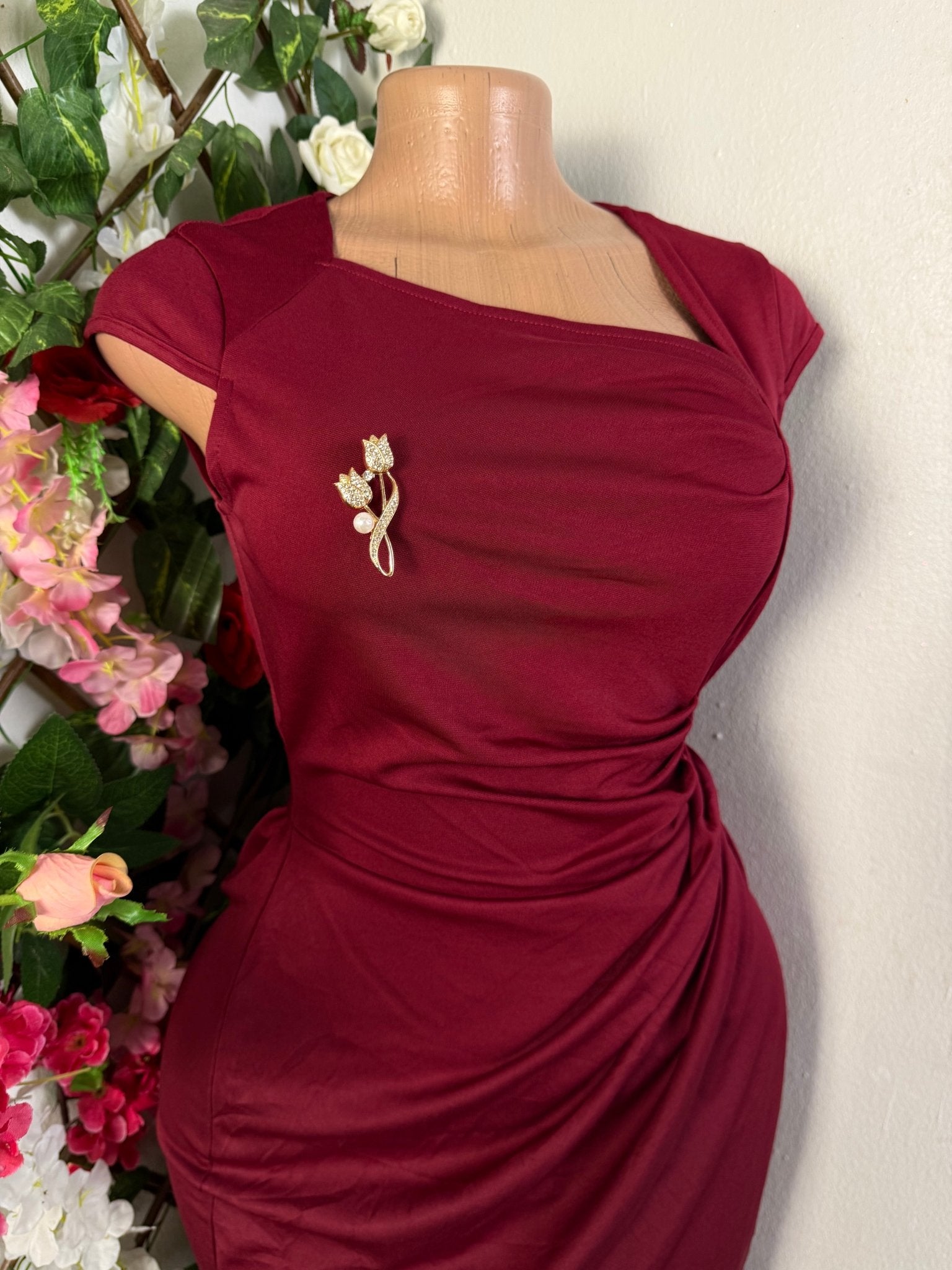 Robe moulante sans manches décollectée - Perluna Store