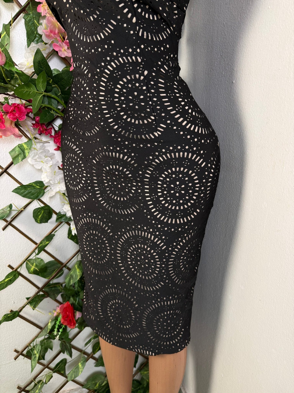 Robe moulante sans manches décollectée - Perluna Store