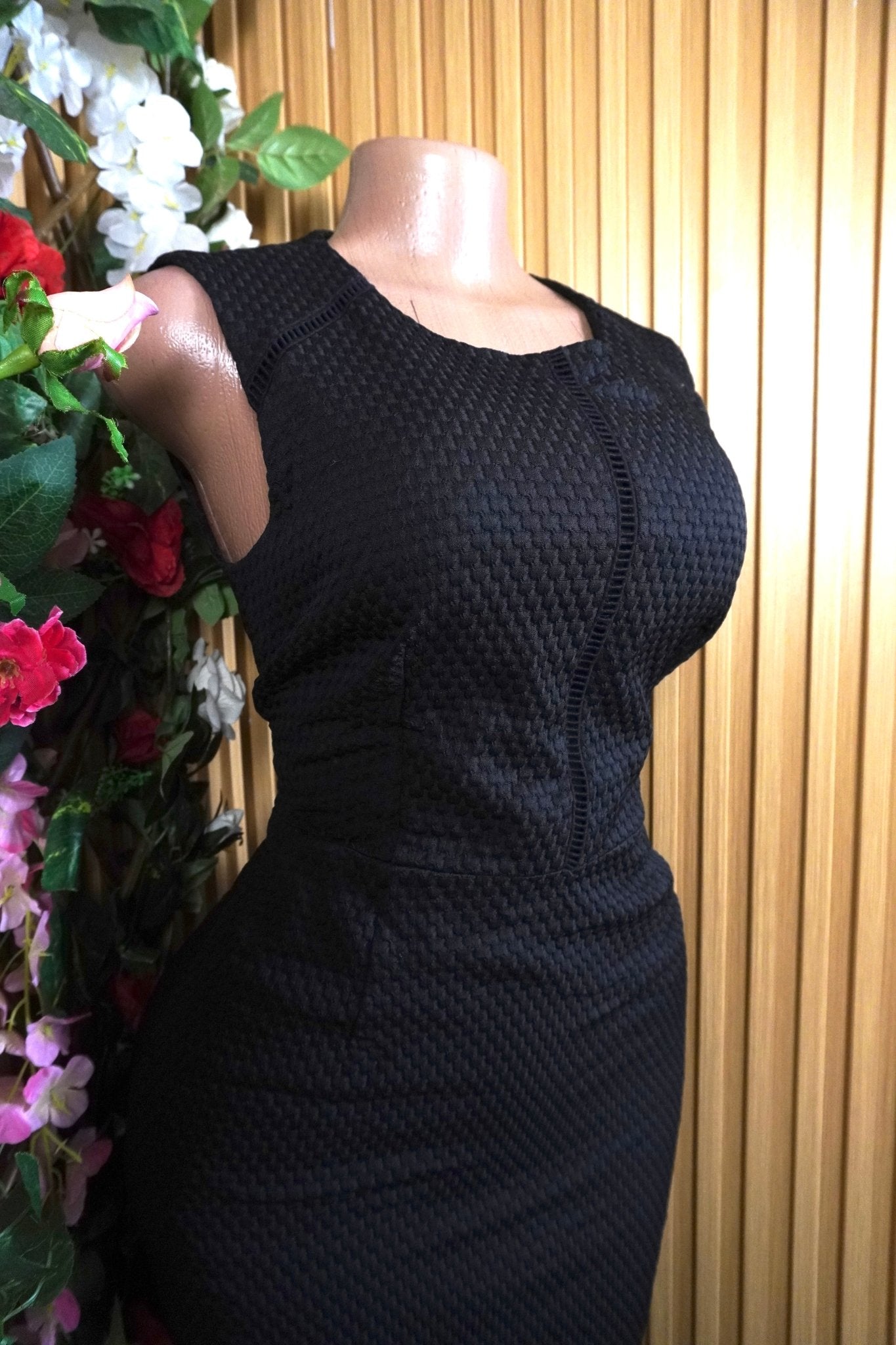 Robe moulante sans manches décolletée-S - Perluna Store