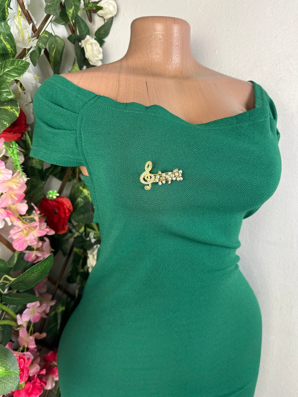 Robe moulante sans manches dénudée - Perluna Store - kinshasa