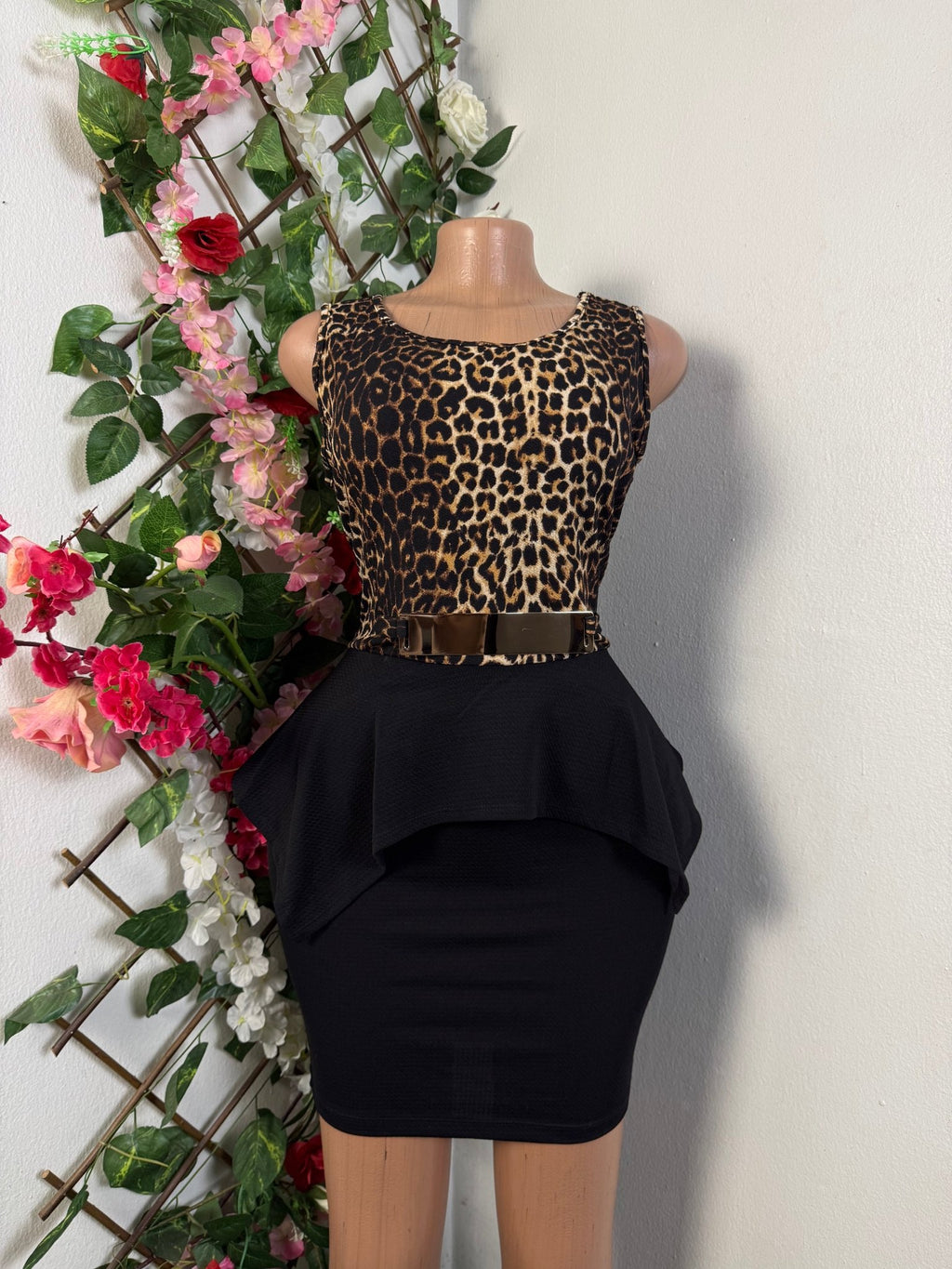 Robe moulante sans manches deux temps - Perluna Store - kinshasa