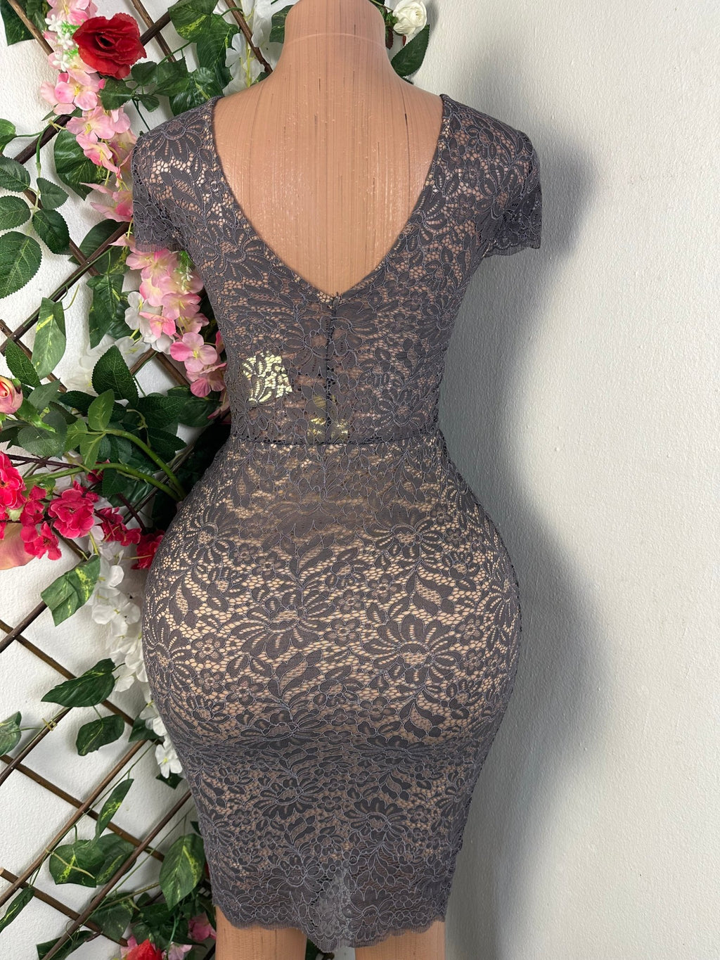 Robe moulante sans manches dos - nu - Perluna Store - kinshasa