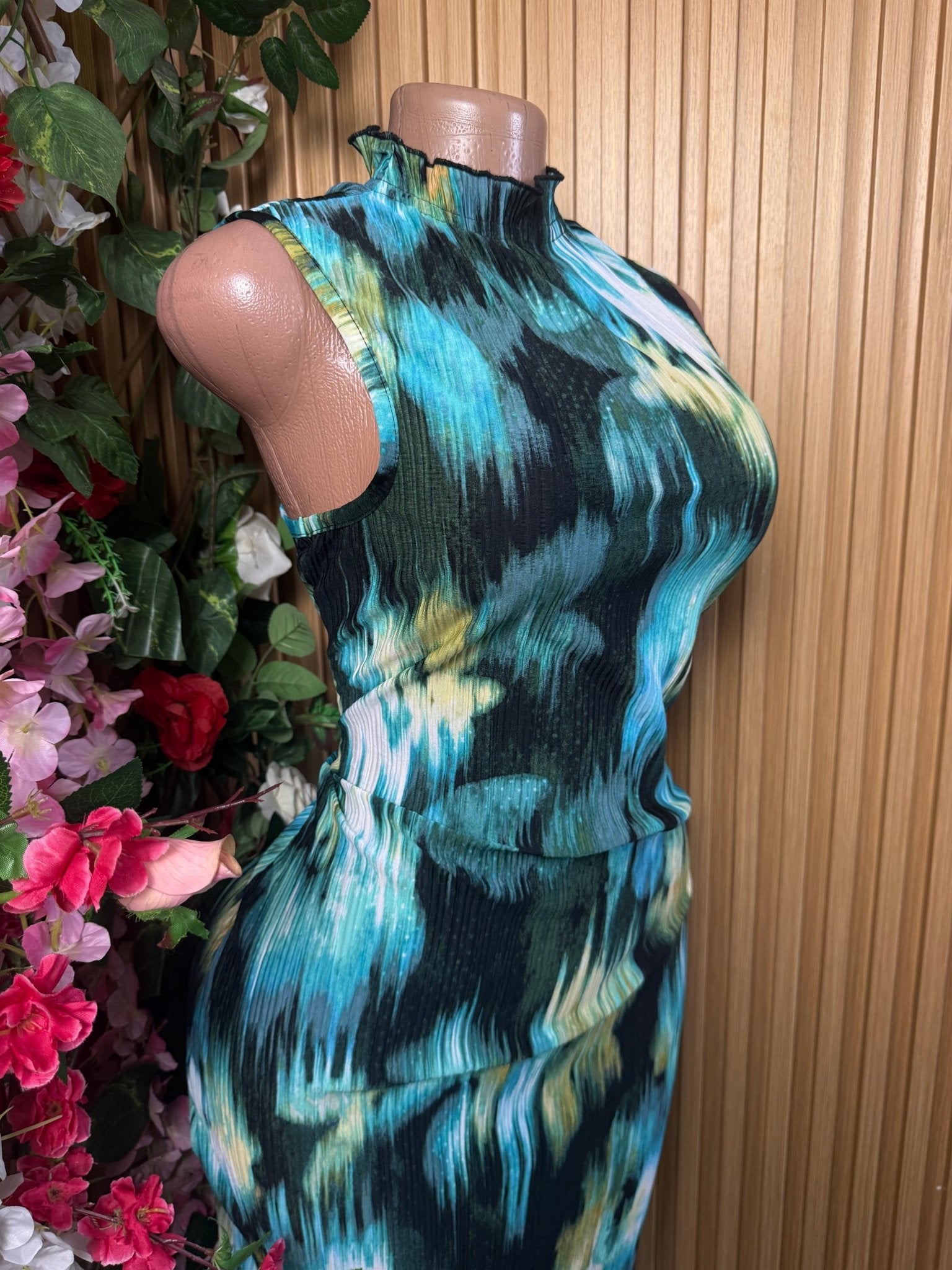 Robe moulante sans manches drapée - Perluna Store