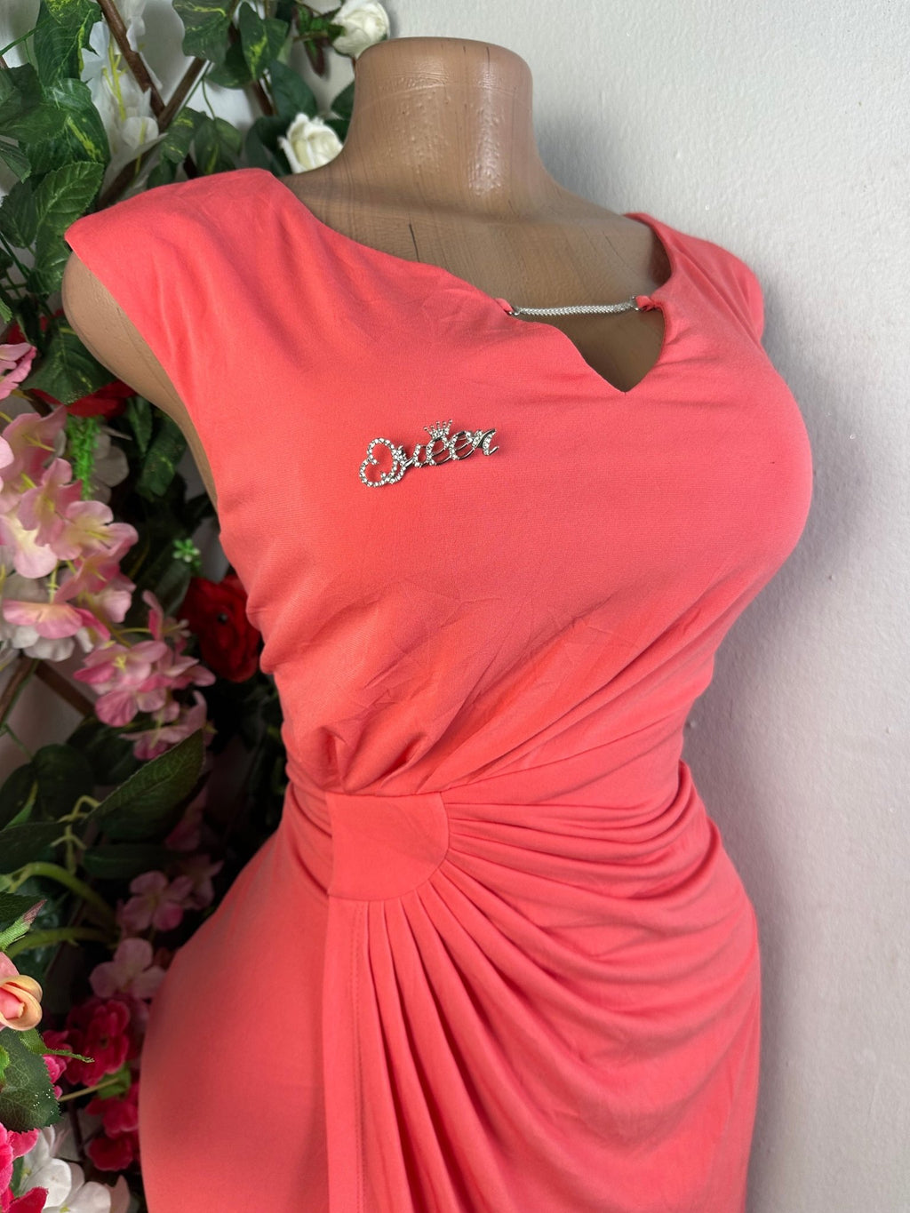 Robe moulante sans manches drapée - Perluna Store - kinshasa