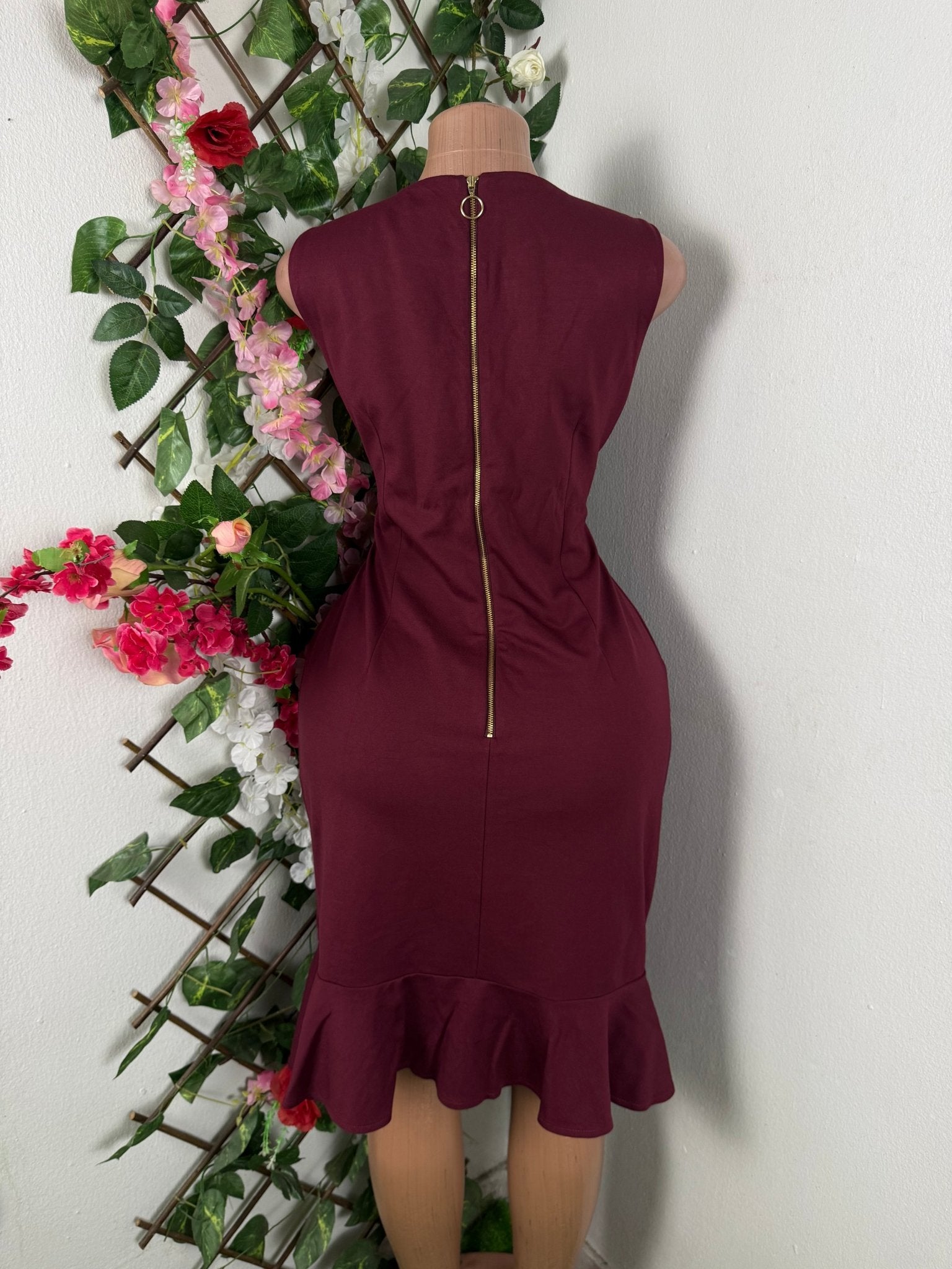 Robe moulante sans manches drapée - Perluna Store
