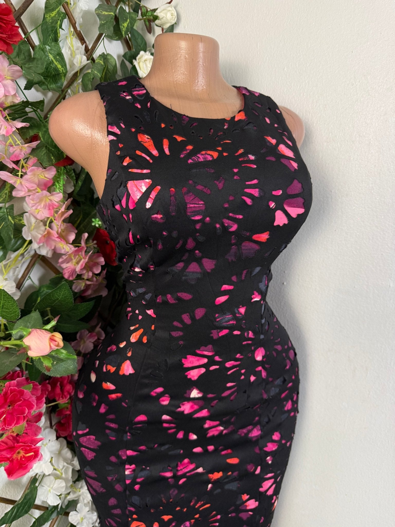 Robe moulante sans manches imprimée fleurie - Perluna Store