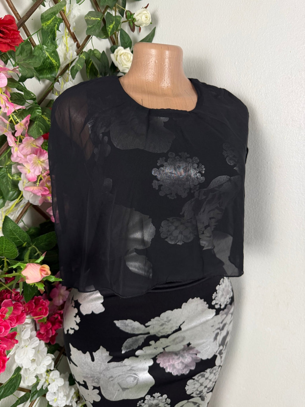 Robe moulante sans manches imprimée fleurie - Perluna Store