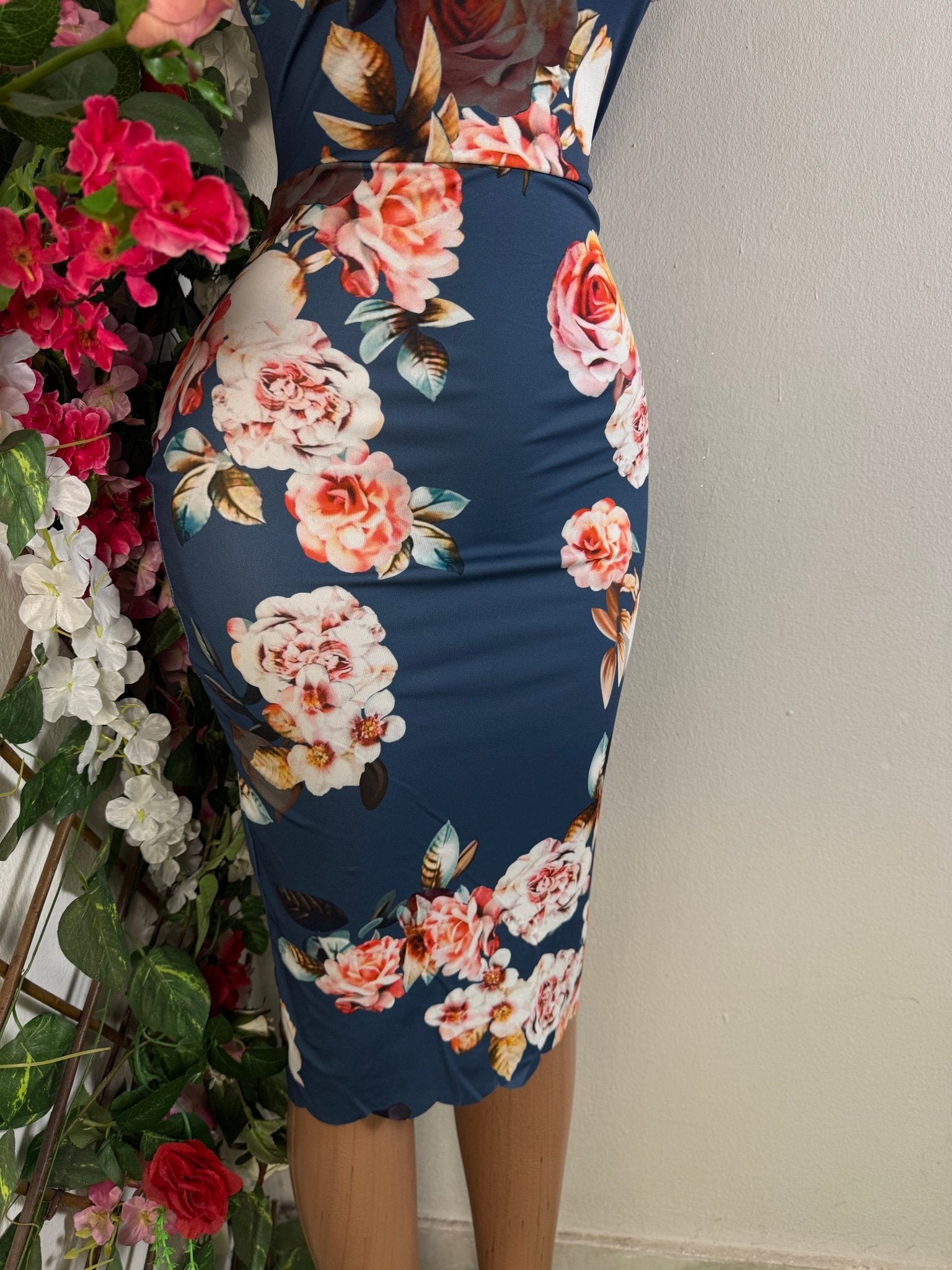 Robe moulante sans manches imprimée fleurie - Perluna Store