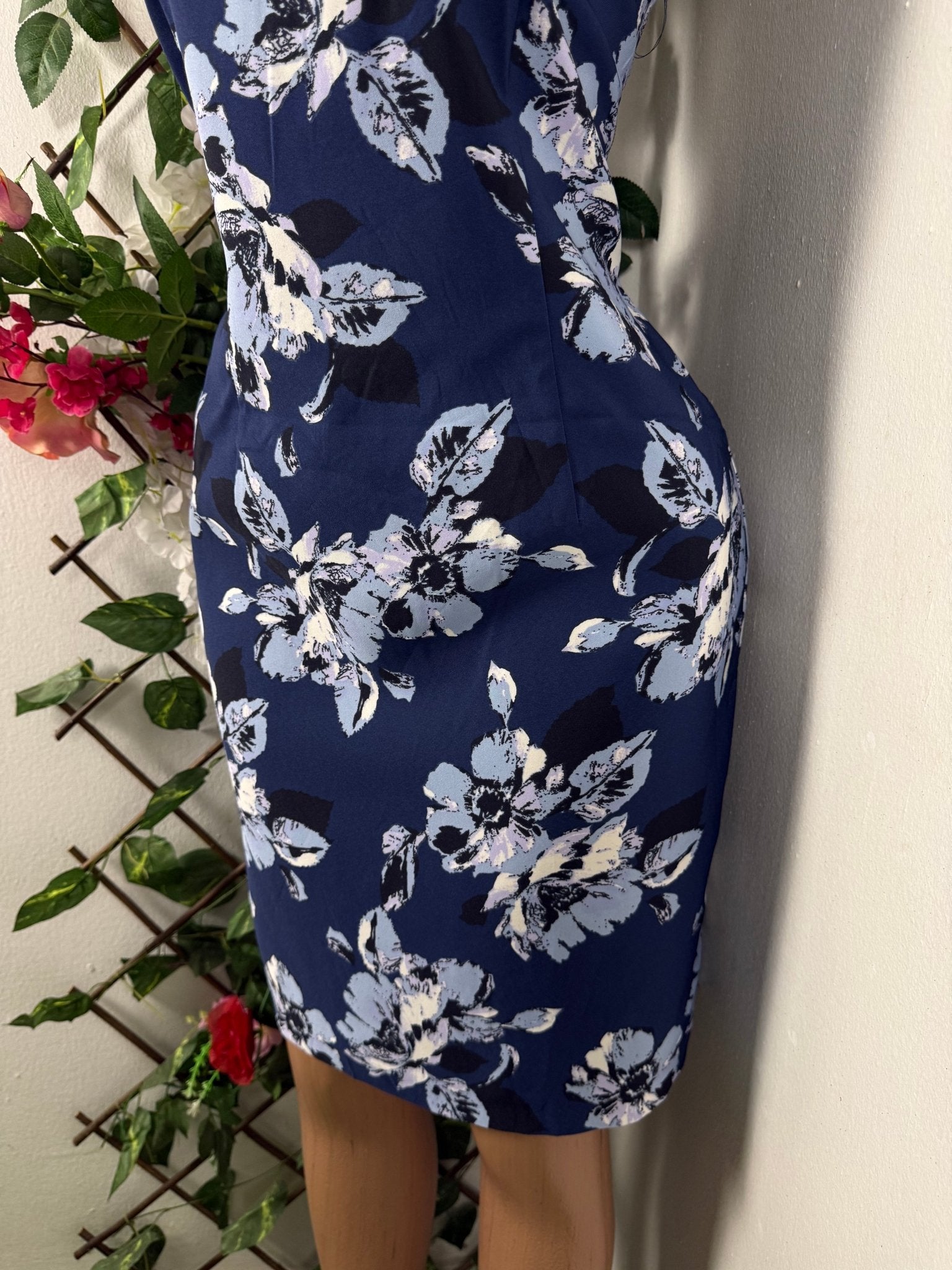 Robe moulante sans manches imprimée fleurie - Perluna Store