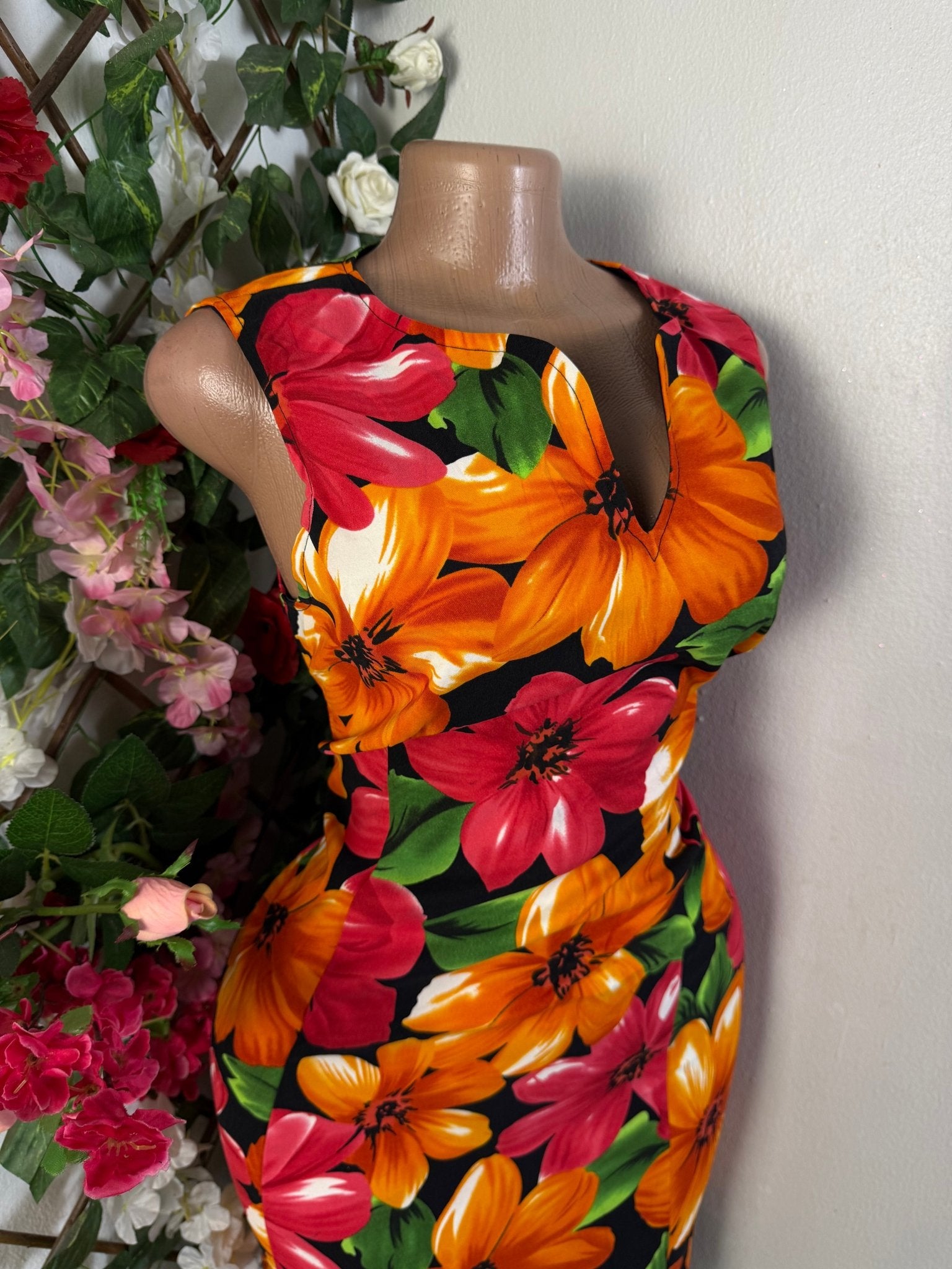 Robe moulante sans manches imprimée fleurie - Perluna Store
